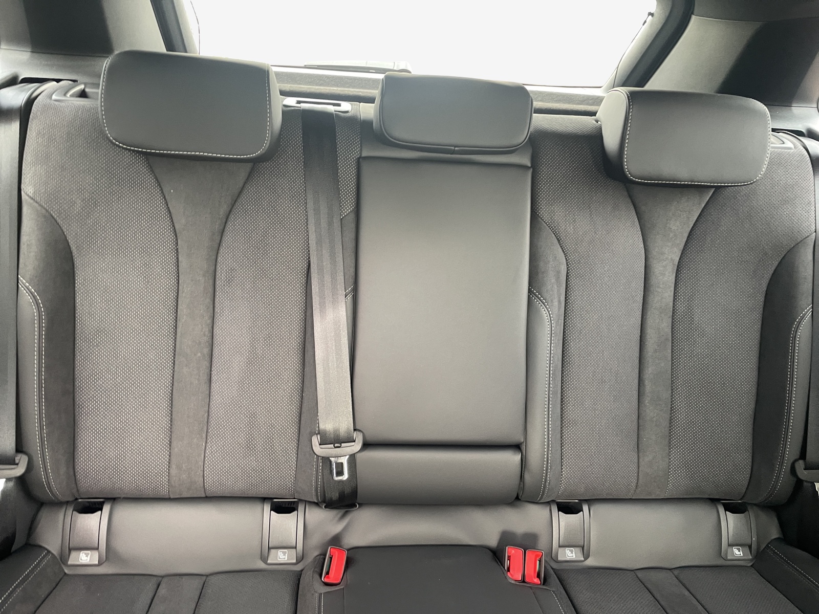 SKODA Elroq 85x Sportline 4x4-image-8