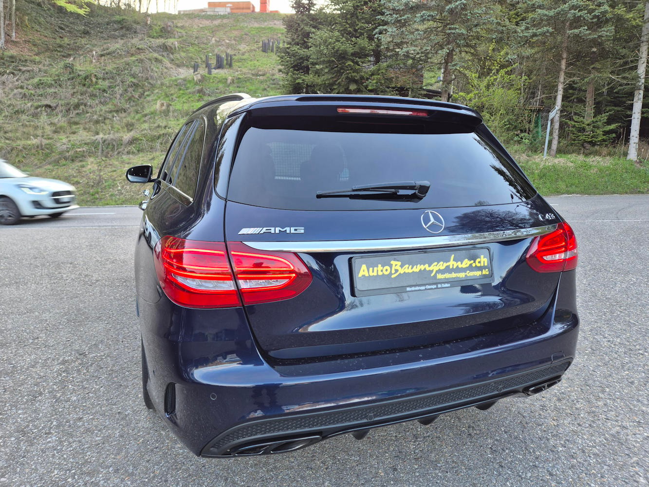 MERCEDES-BENZ C 43 AMG 4Matic 9G-Tronic-image-9
