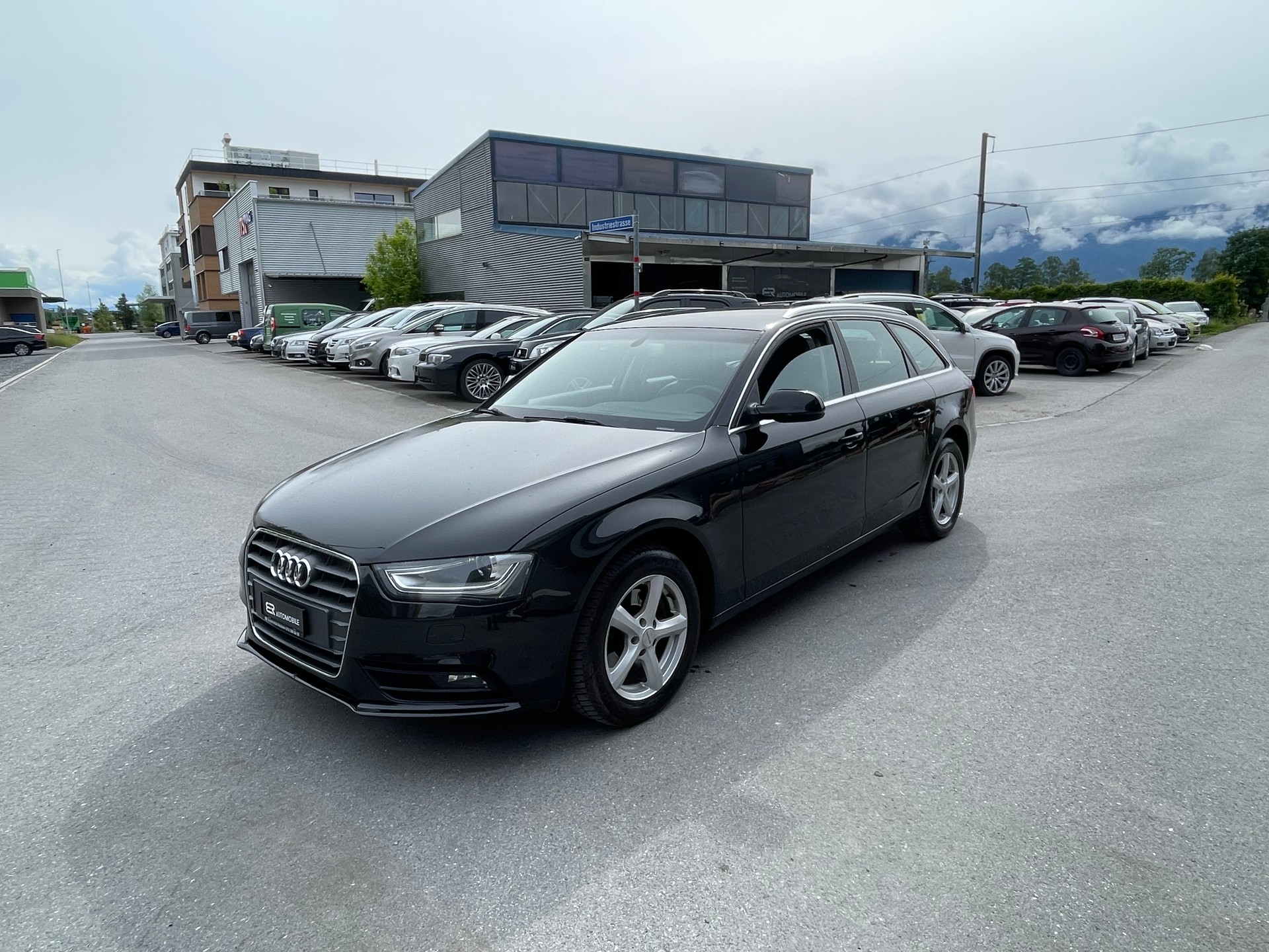 AUDI A4 Avant 2.0 TDI quattro S-tronic-image-0