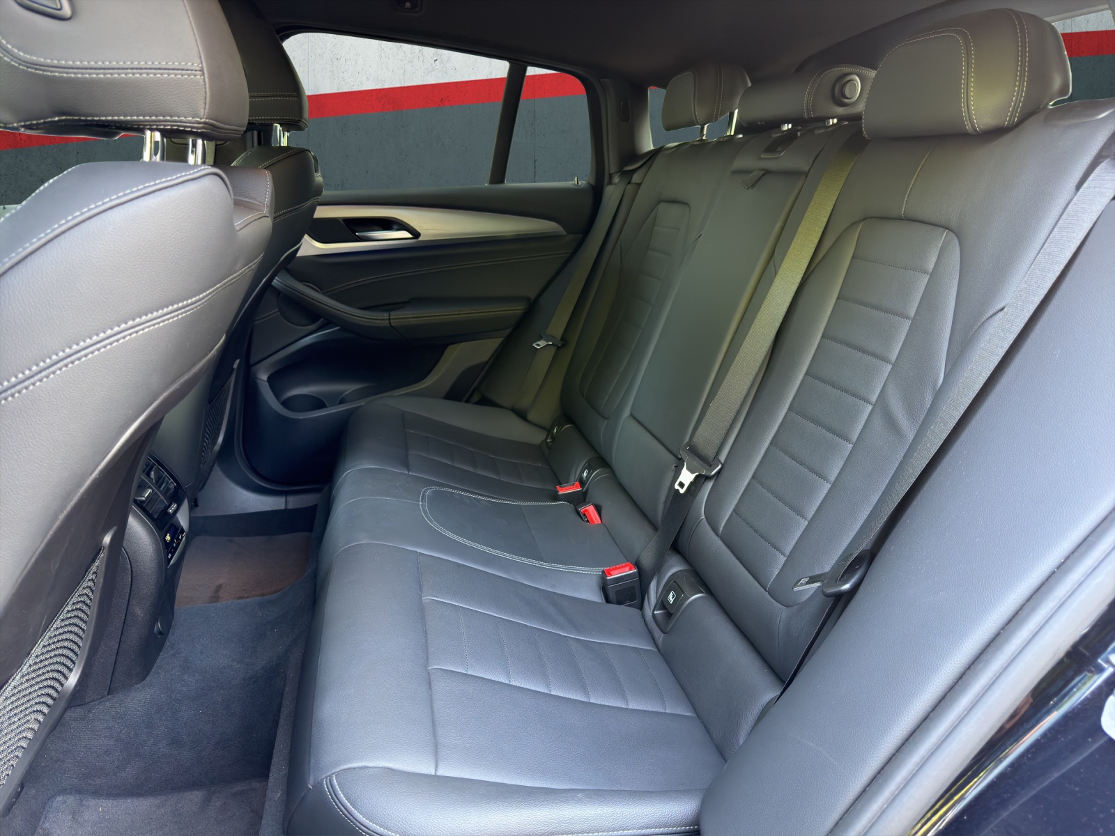 BMW X4 xDrive 25d M Sport Steptronic-image-11