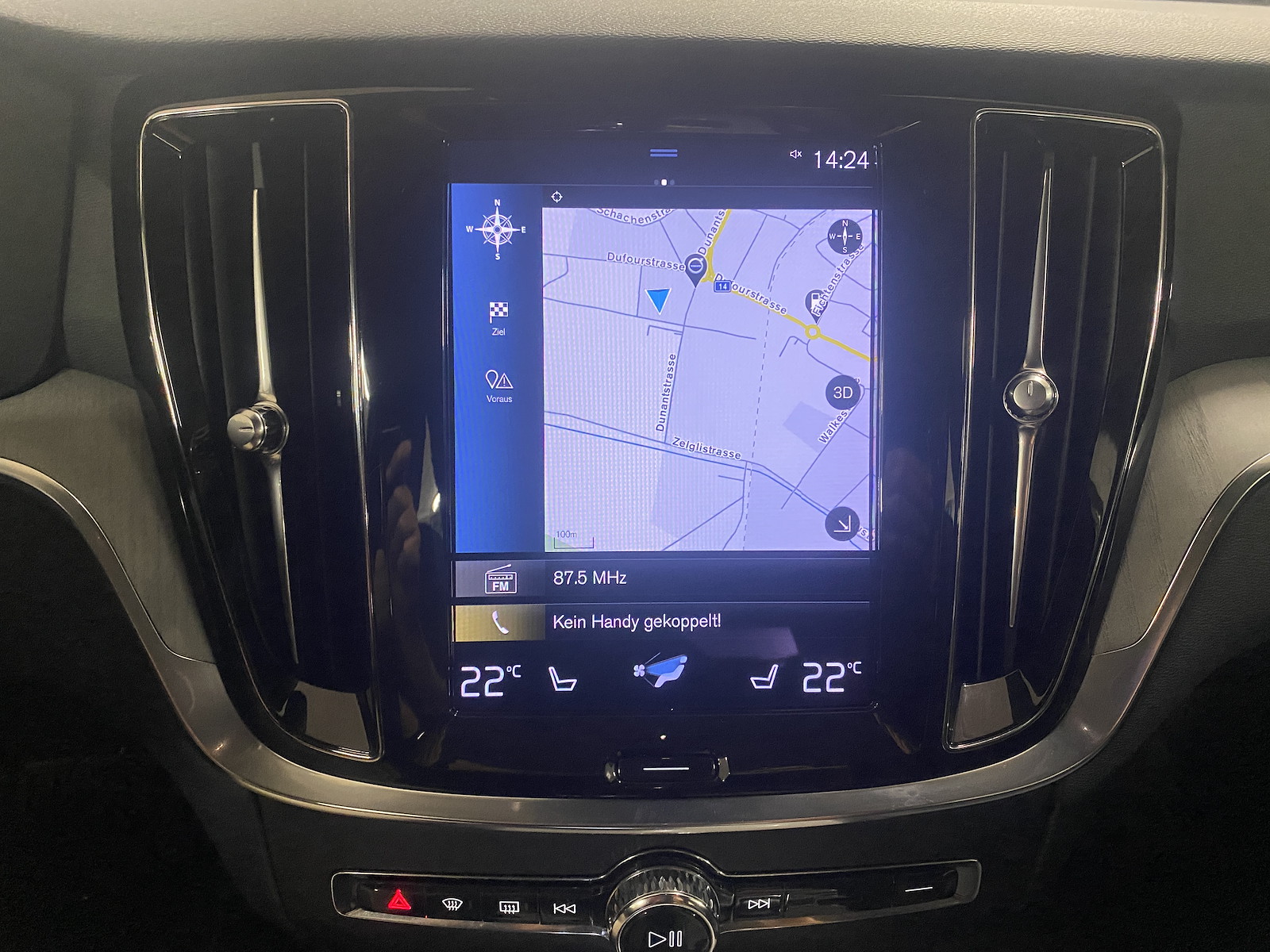 VOLVO V60 2.0 B4 Inscription-image-13