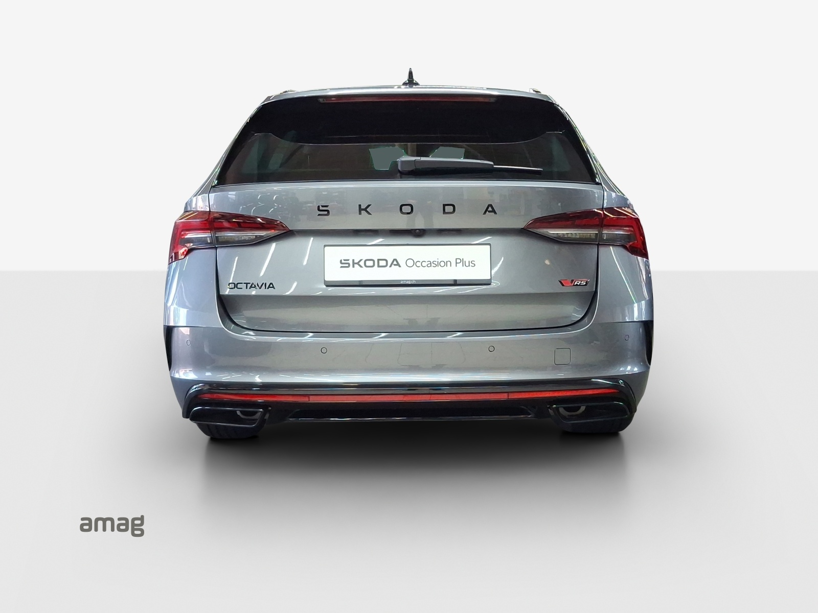 SKODA Octavia Combi 2.0 TSI DSG RS-image-3