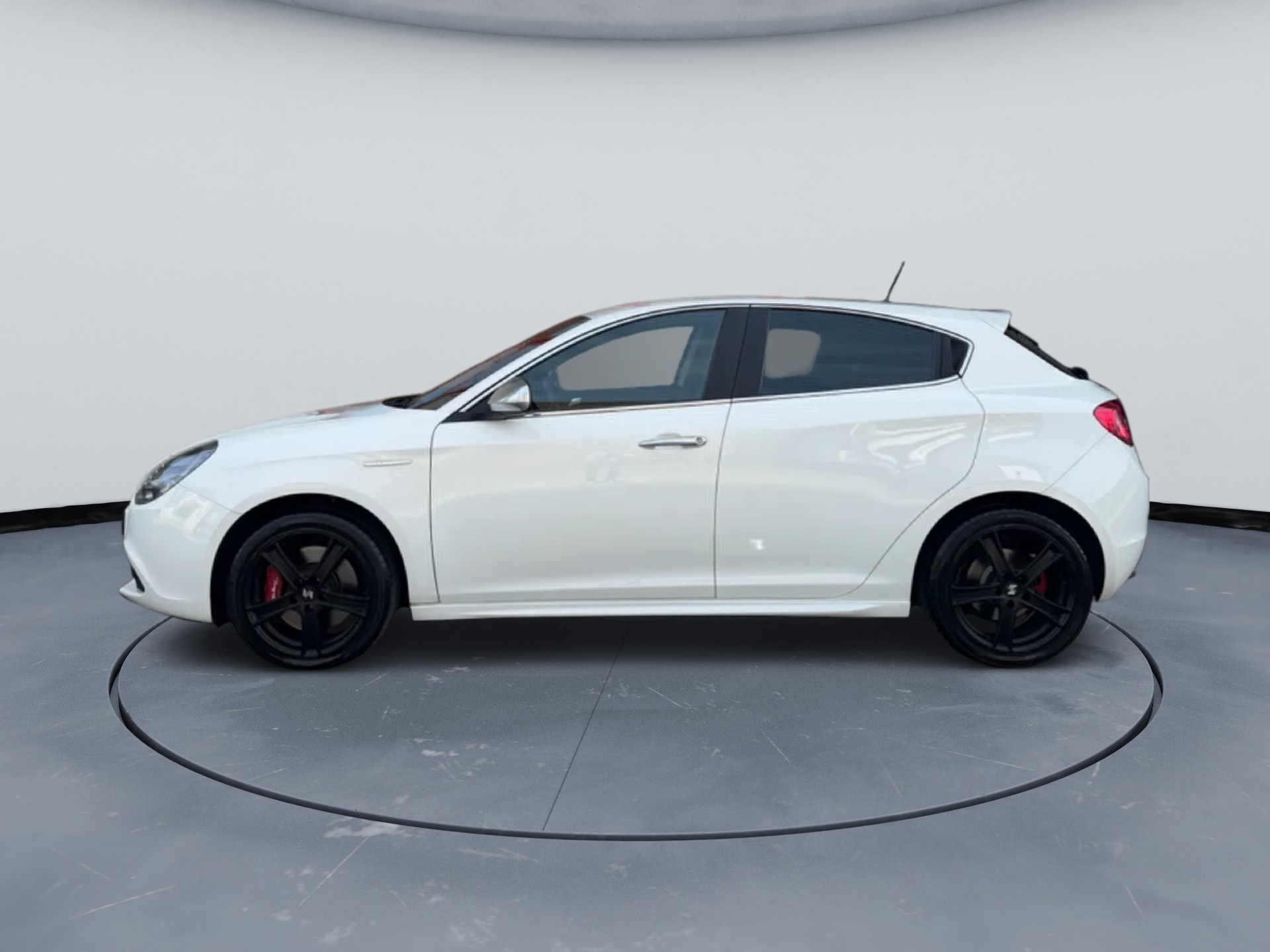 ALFA ROMEO Giulietta 2.0 JTDM Distinctive TCT-image-2