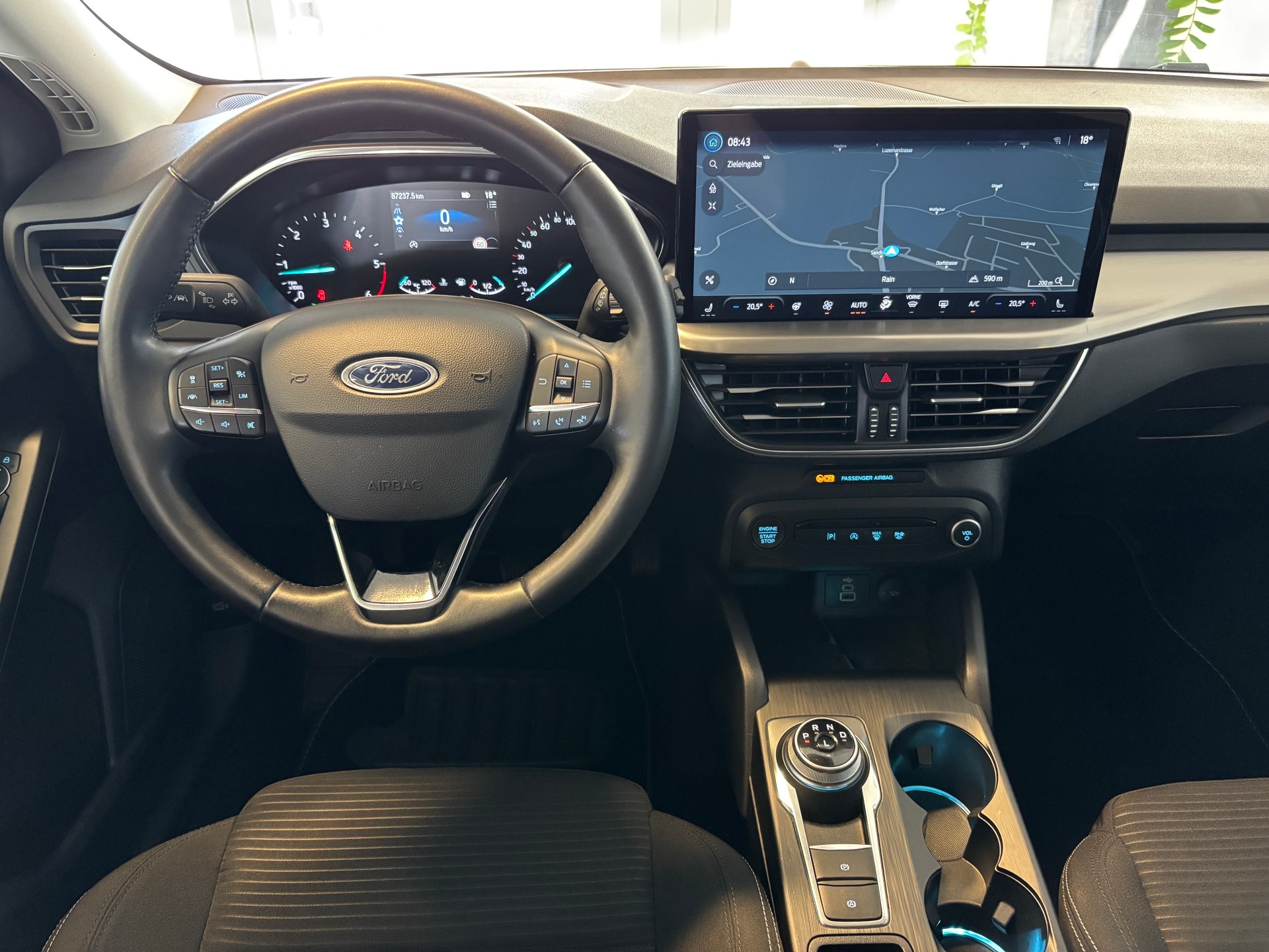 FORD Focus 1.5 TDCi Titanium Automatic-image-13