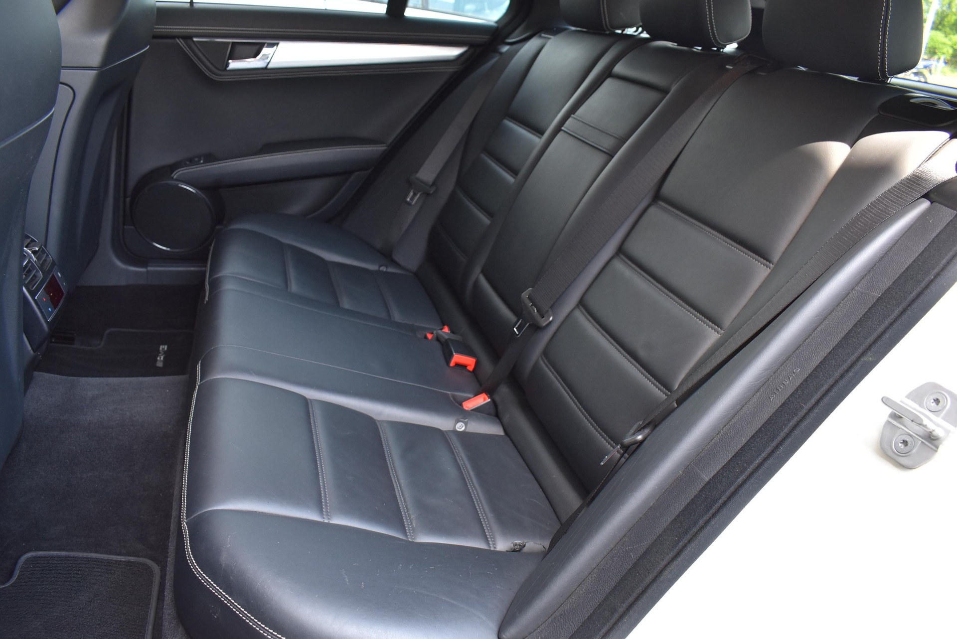 MERCEDES-BENZ C 63 V8 AMG Kombi-image-12