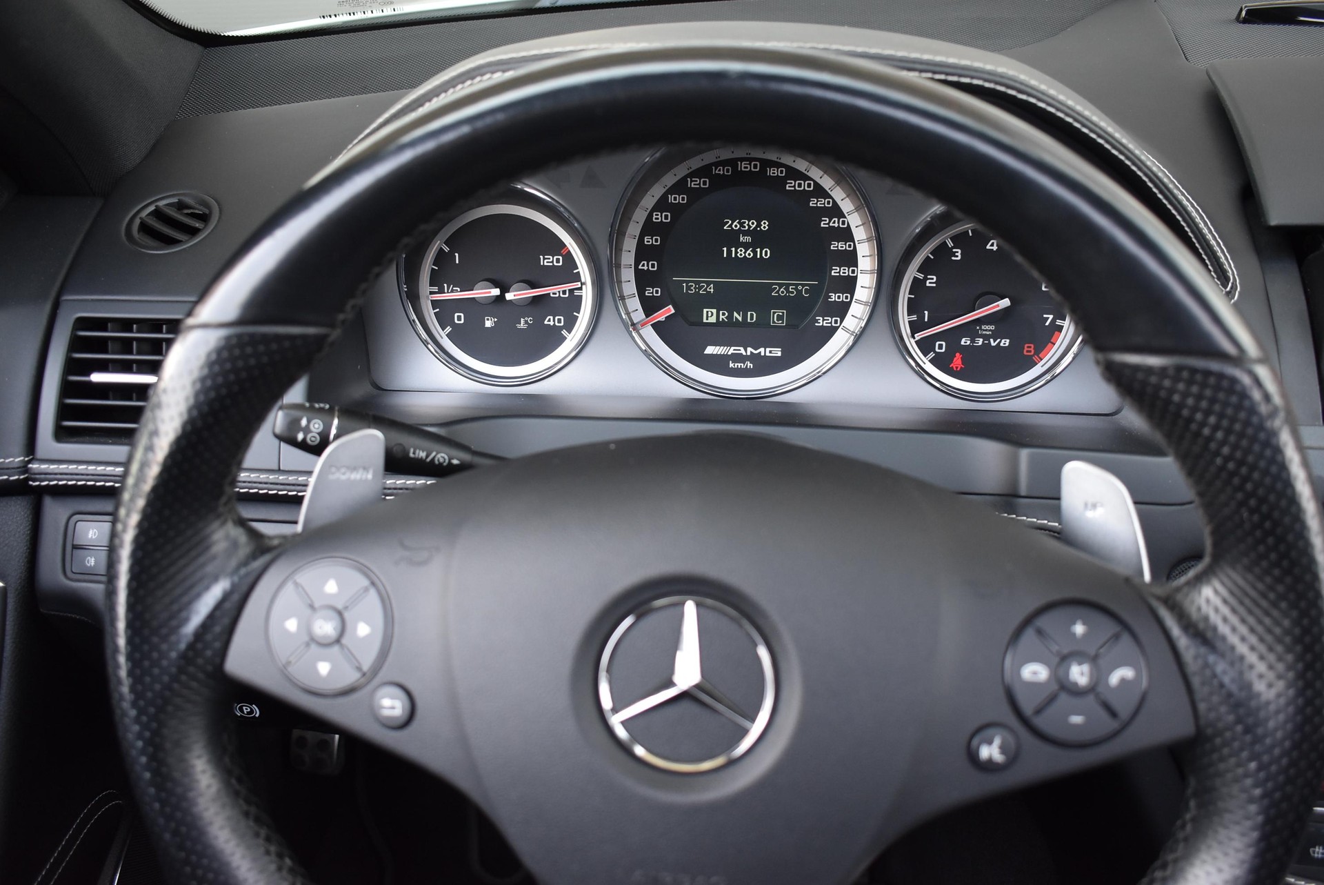 MERCEDES-BENZ C 63 V8 AMG Kombi-image-10