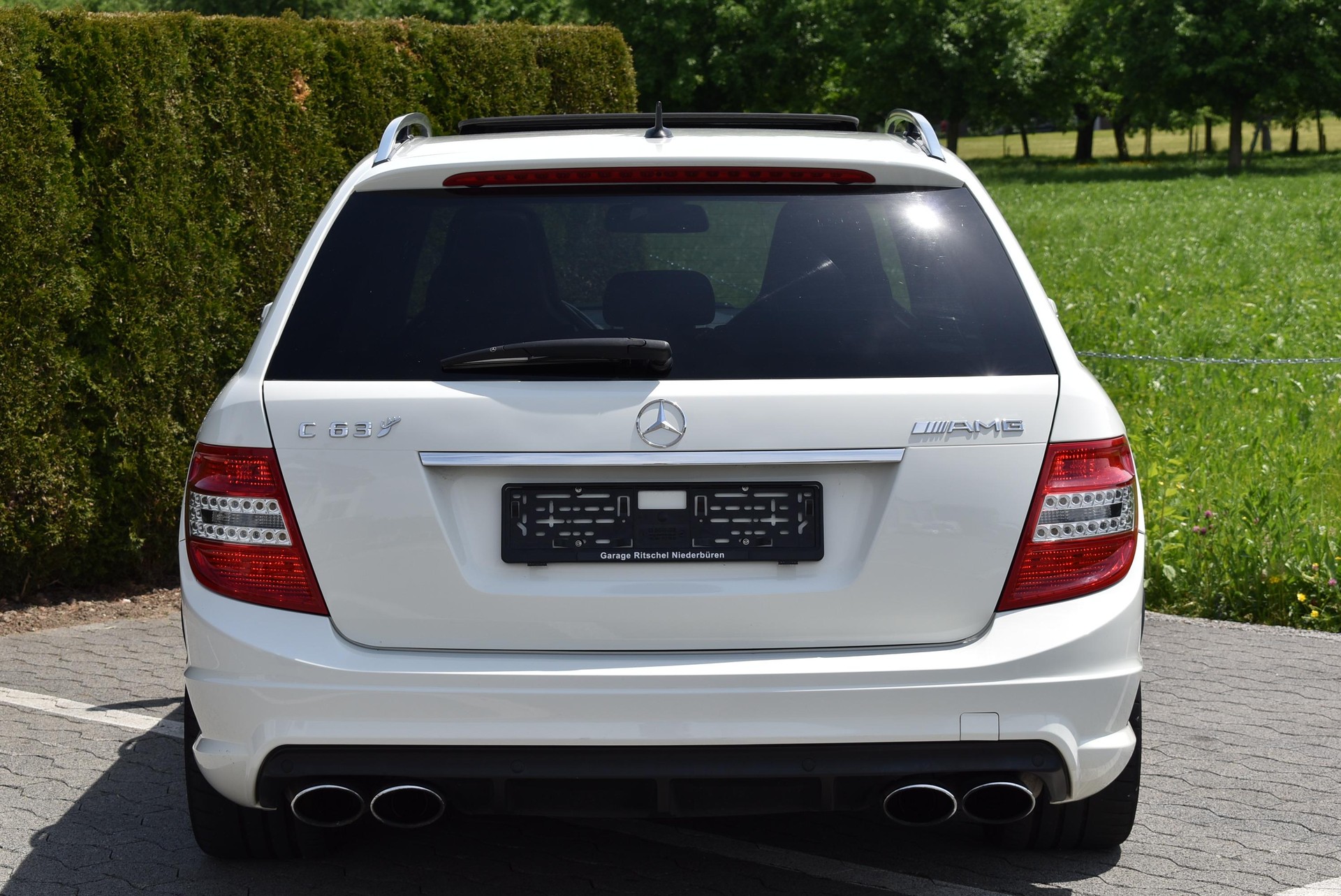 MERCEDES-BENZ C 63 V8 AMG Kombi-image-3