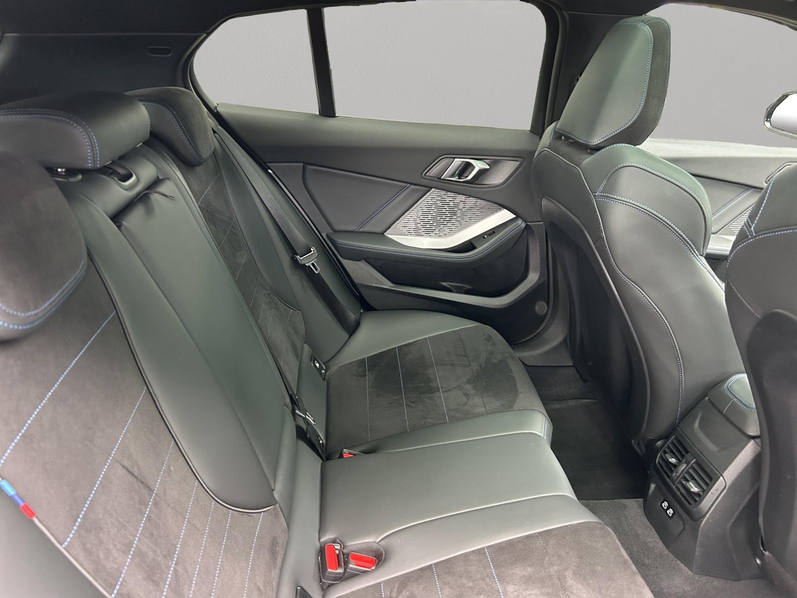 BMW 123 xDrive-image-11