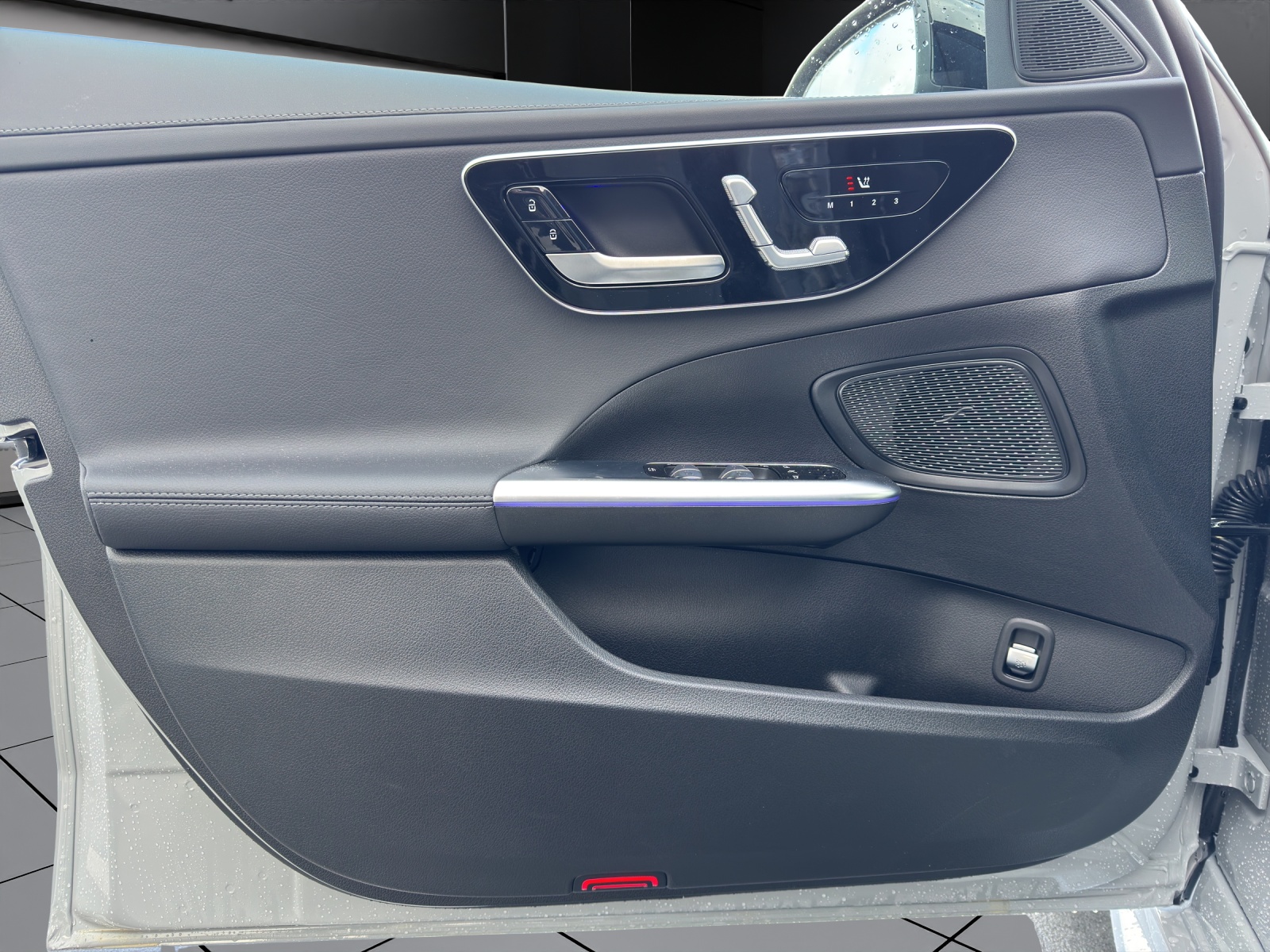 MERCEDES-BENZ C 200 4 Matic-image-6