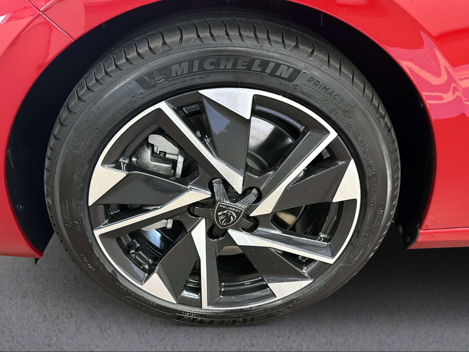 PEUGEOT 308 1.6 PHEV 180 Allure-image-9