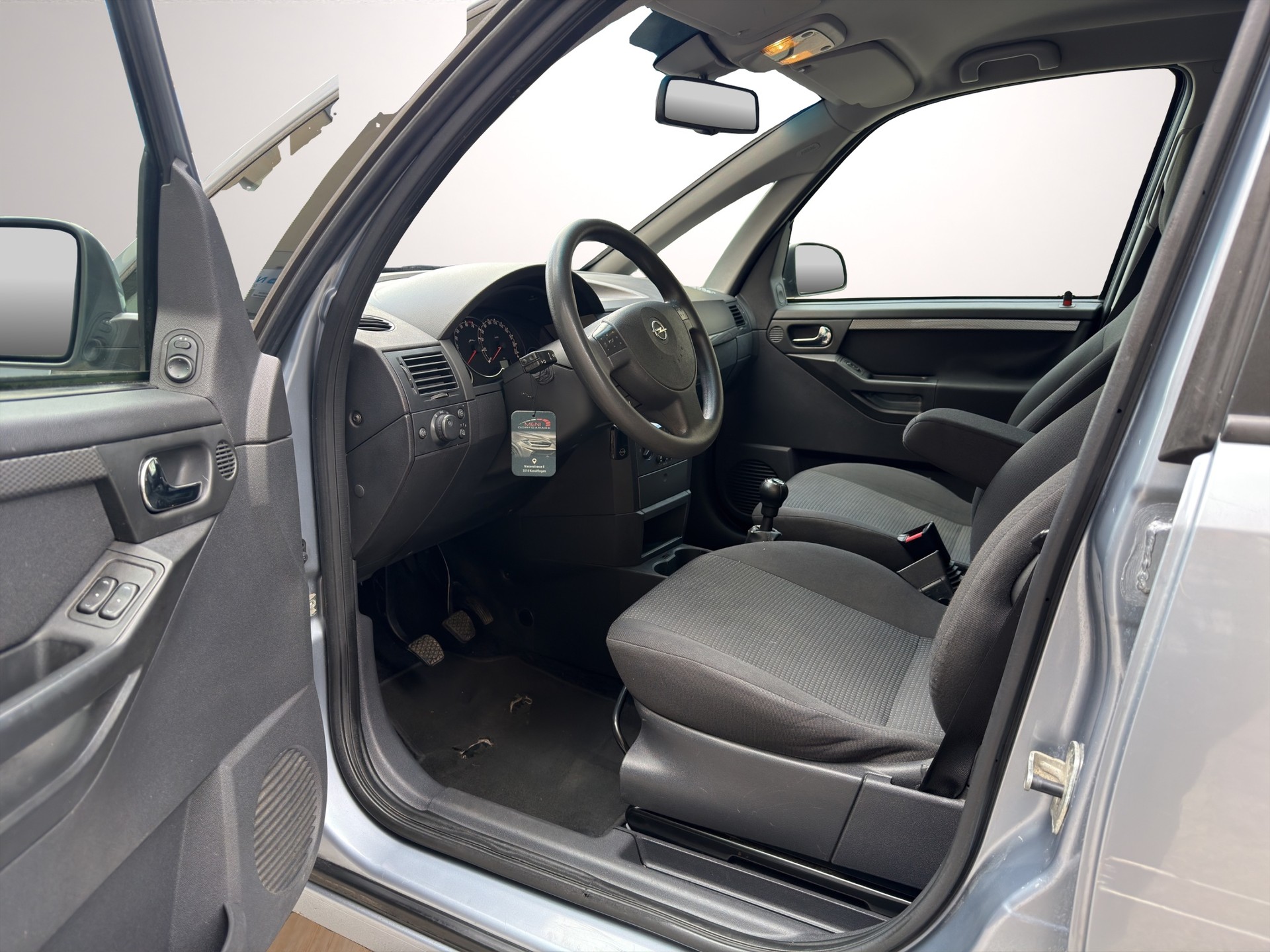 OPEL Meriva 1.4 TP (Essentia)-image-8