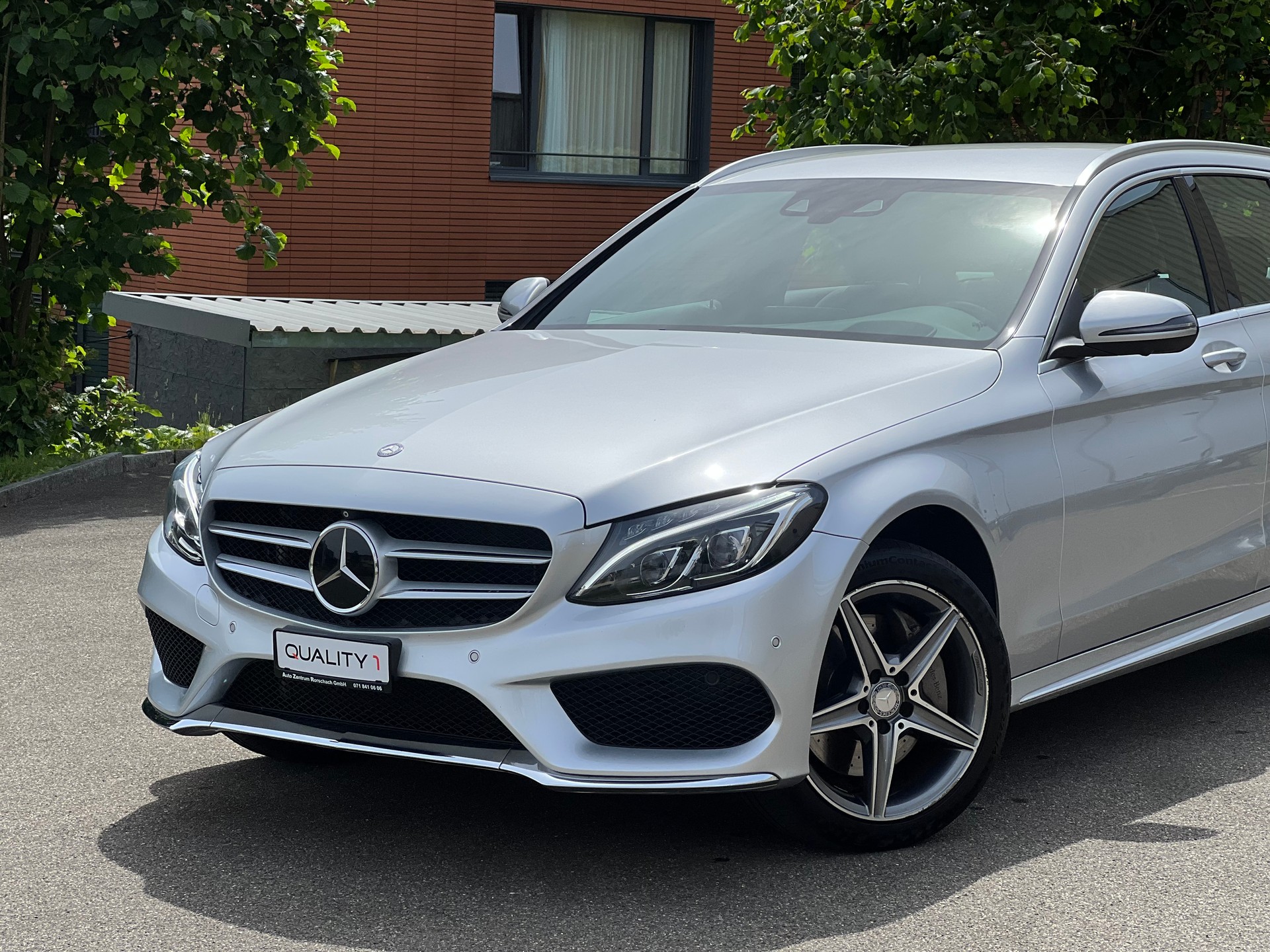 MERCEDES-BENZ C 250 BlueTEC AMG Line 4Matic 7G-Tronic-image-2