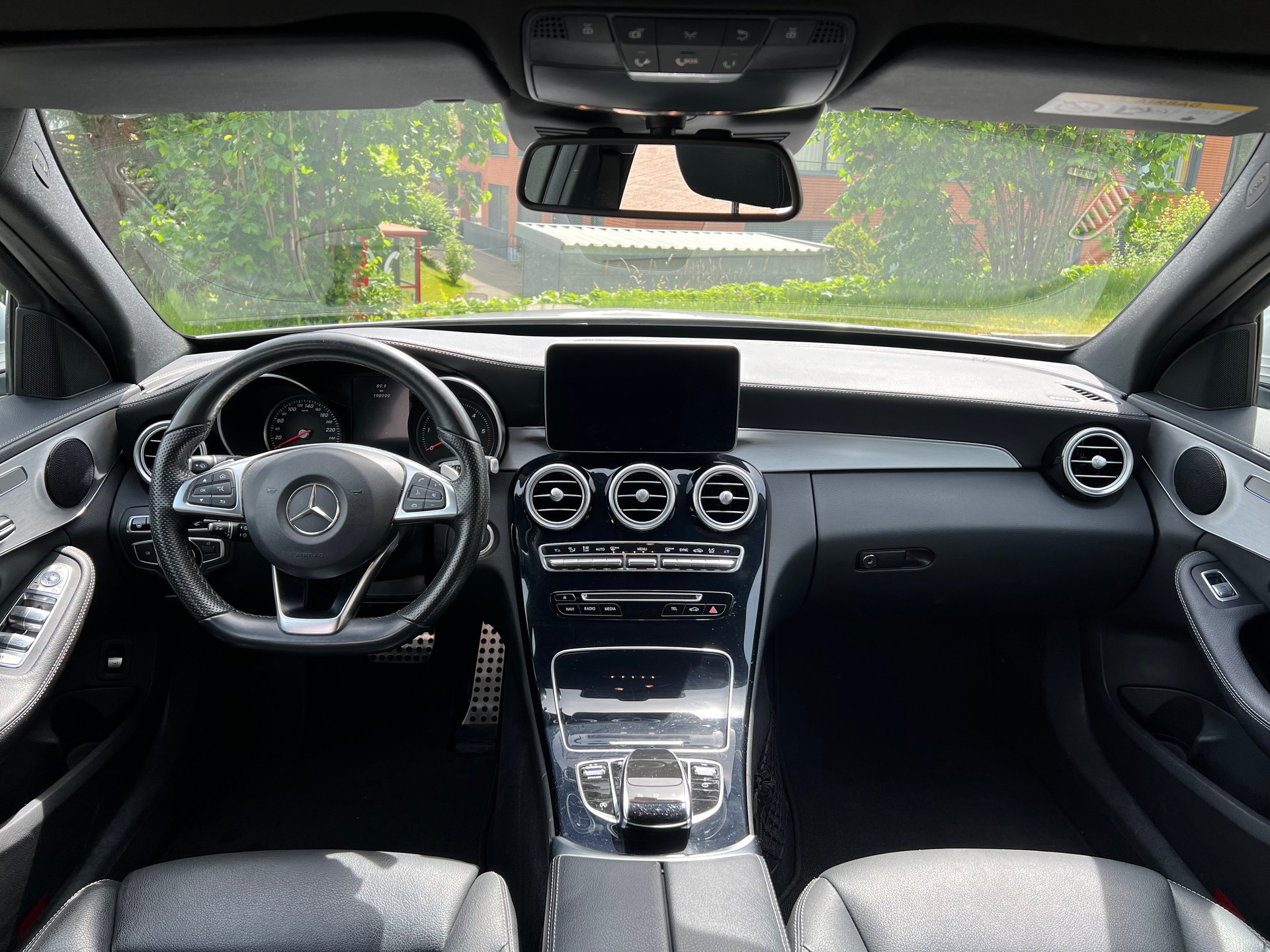 MERCEDES-BENZ C 250 BlueTEC AMG Line 4Matic 7G-Tronic-image-8