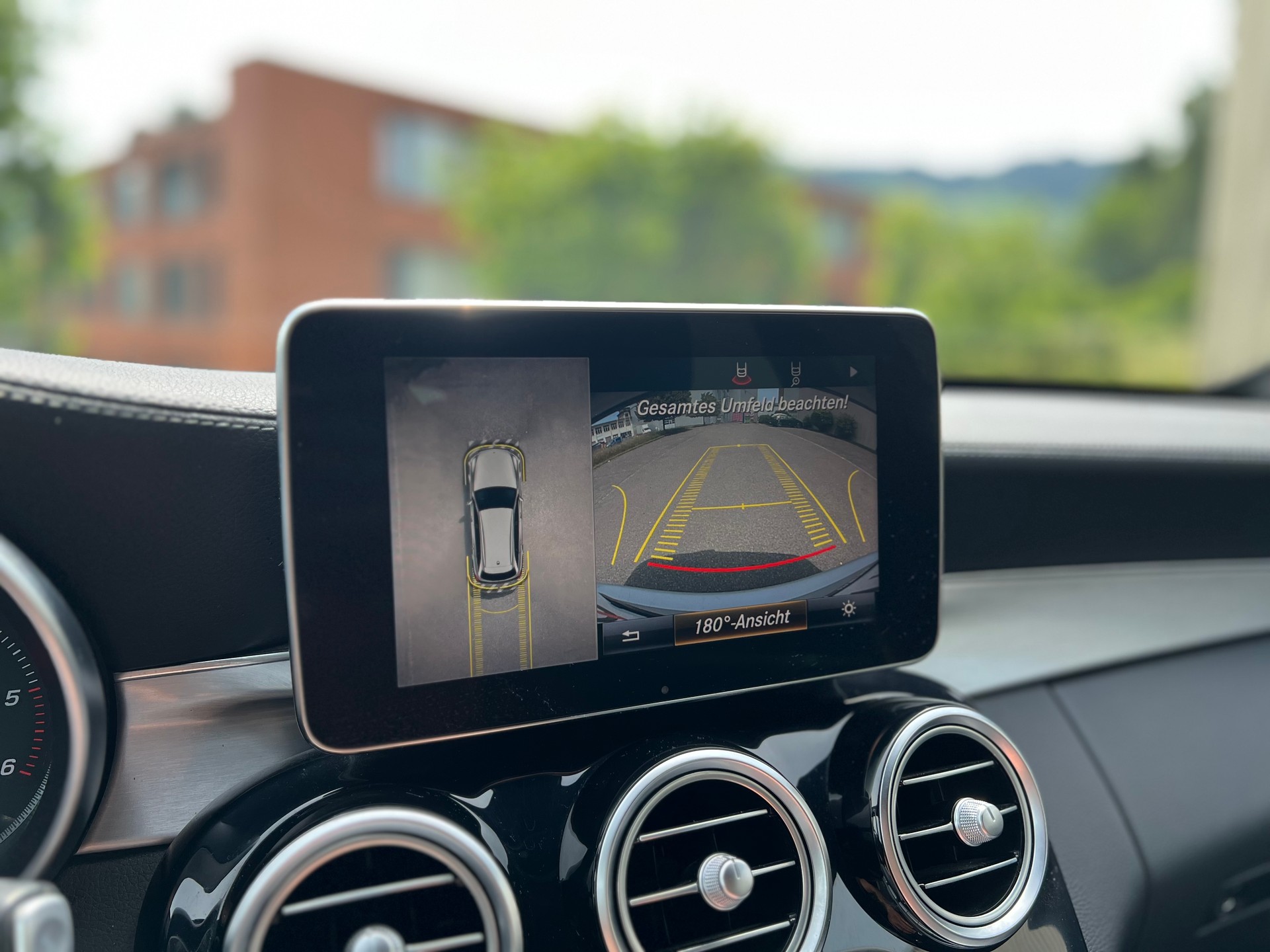 MERCEDES-BENZ C 250 BlueTEC AMG Line 4Matic 7G-Tronic-image-13