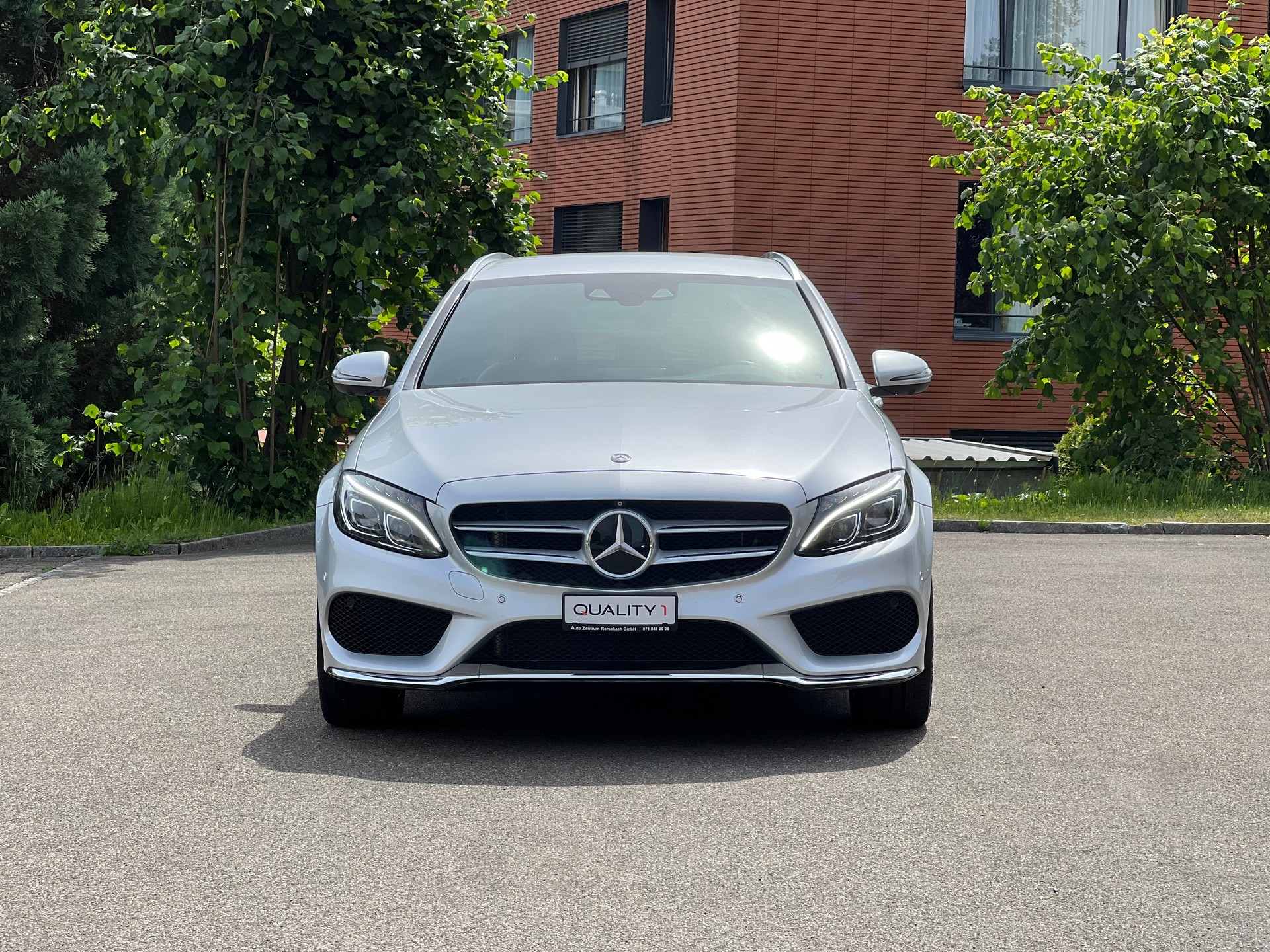 MERCEDES-BENZ C 250 BlueTEC AMG Line 4Matic 7G-Tronic-image-3