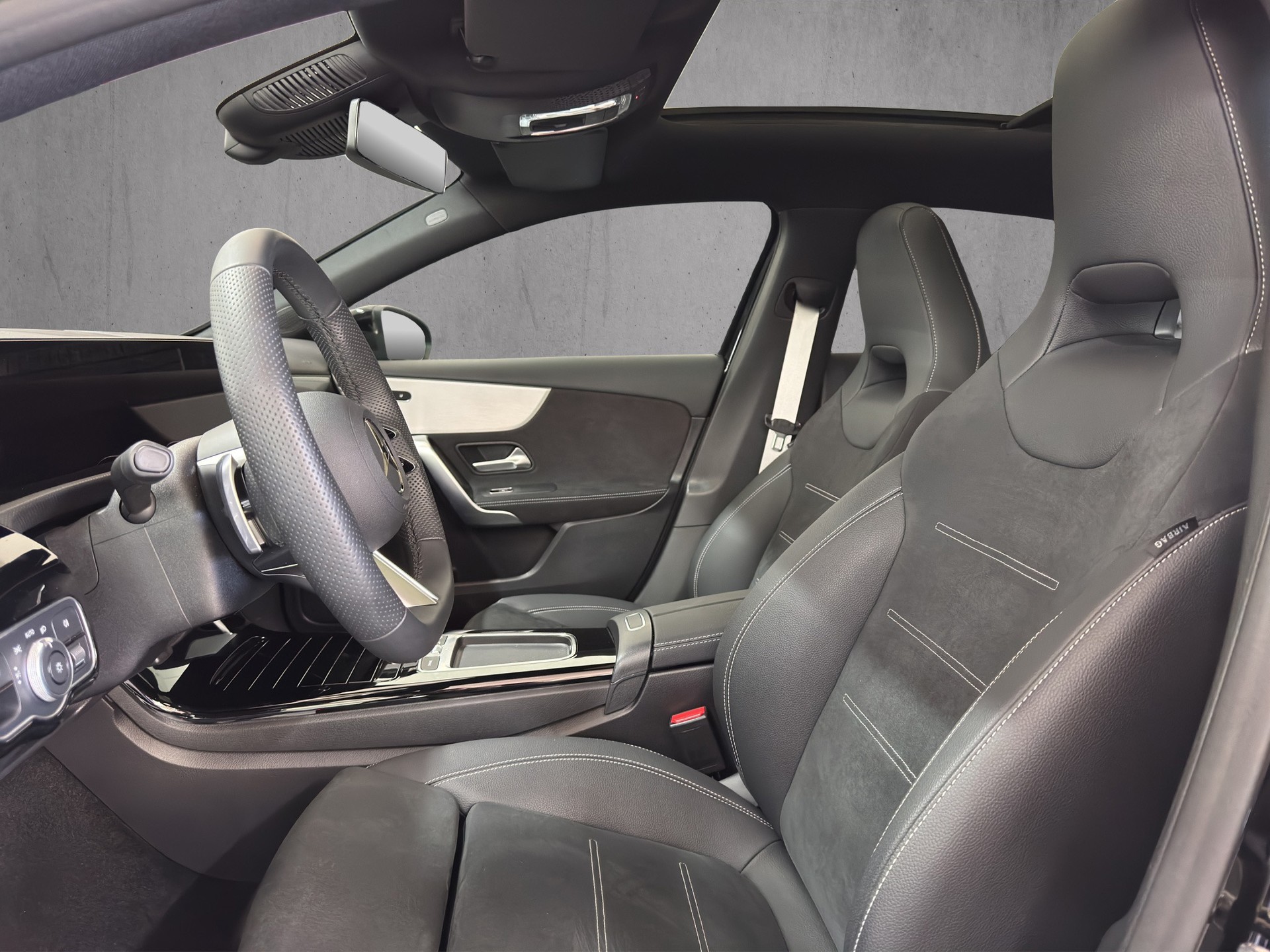 MERCEDES-BENZ A 180 Night Star 7G-DCT Special Edition Manufaktur Alpingrau "Pano-RF.-Kamera-19"Alu""-image-7