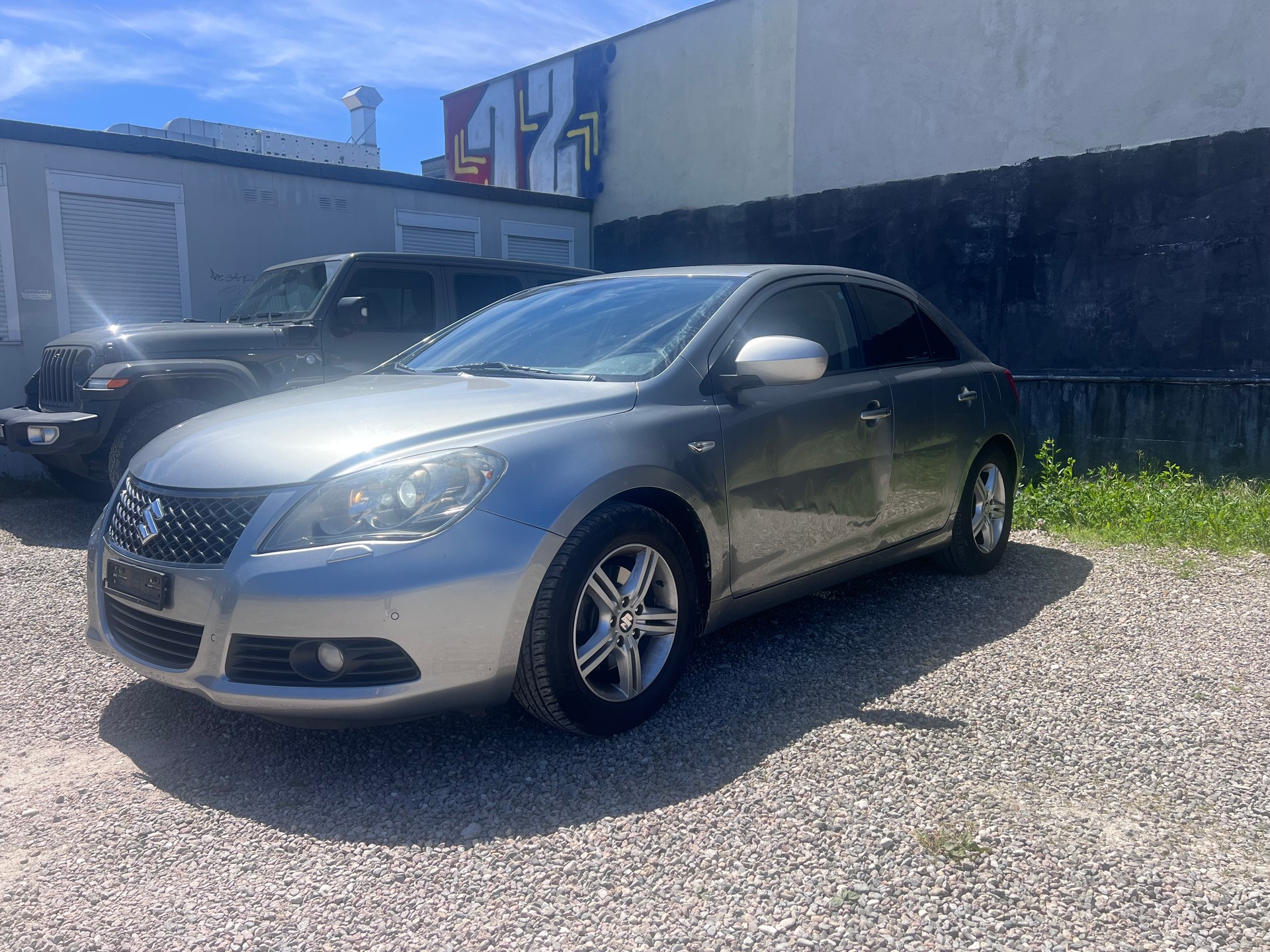SUZUKI Kizashi 2.4 GL Top 4WD CVT-image-2