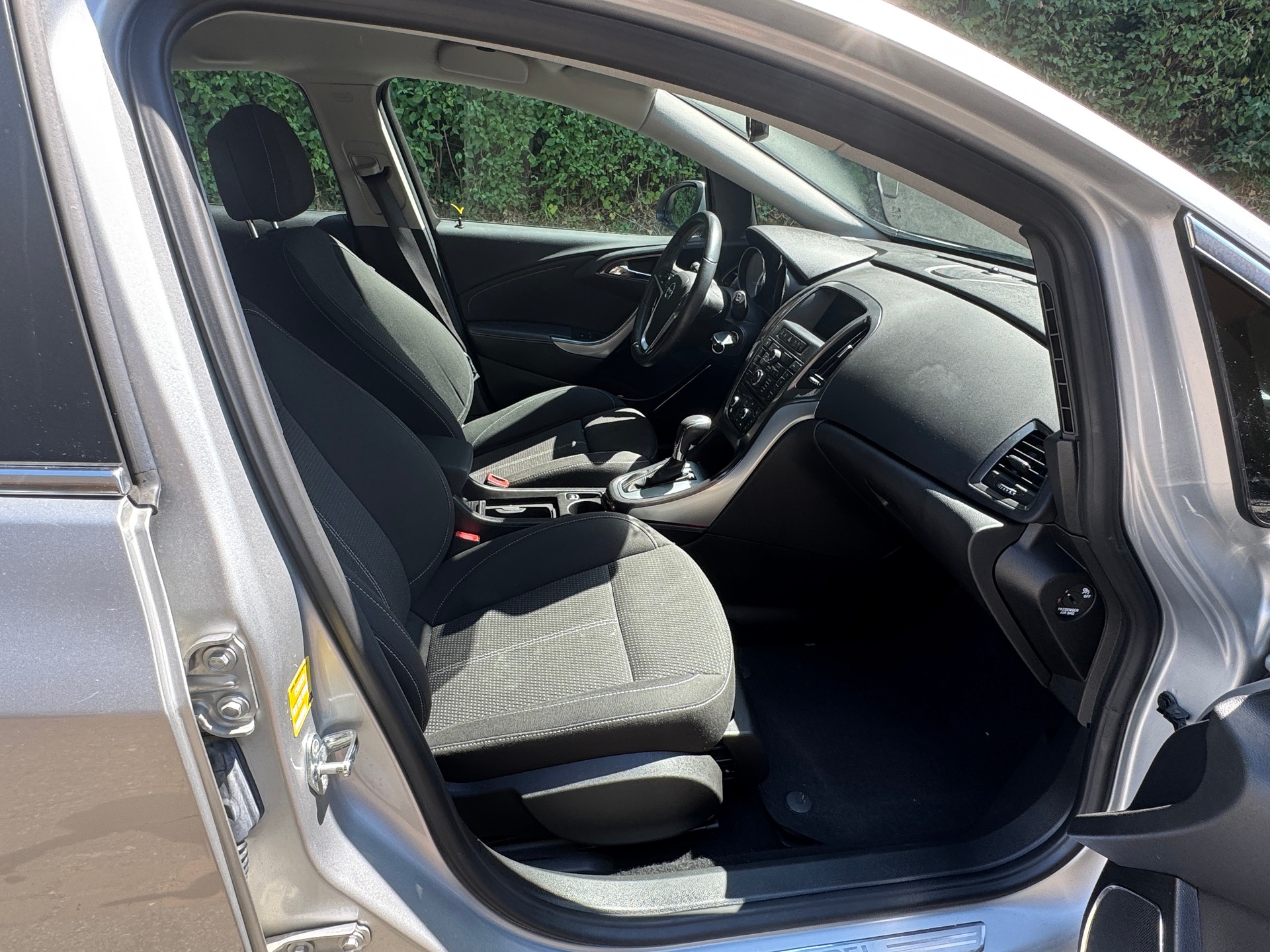 OPEL Astra SportsTourer 1.4i 16V Turbo Automatic-image-10