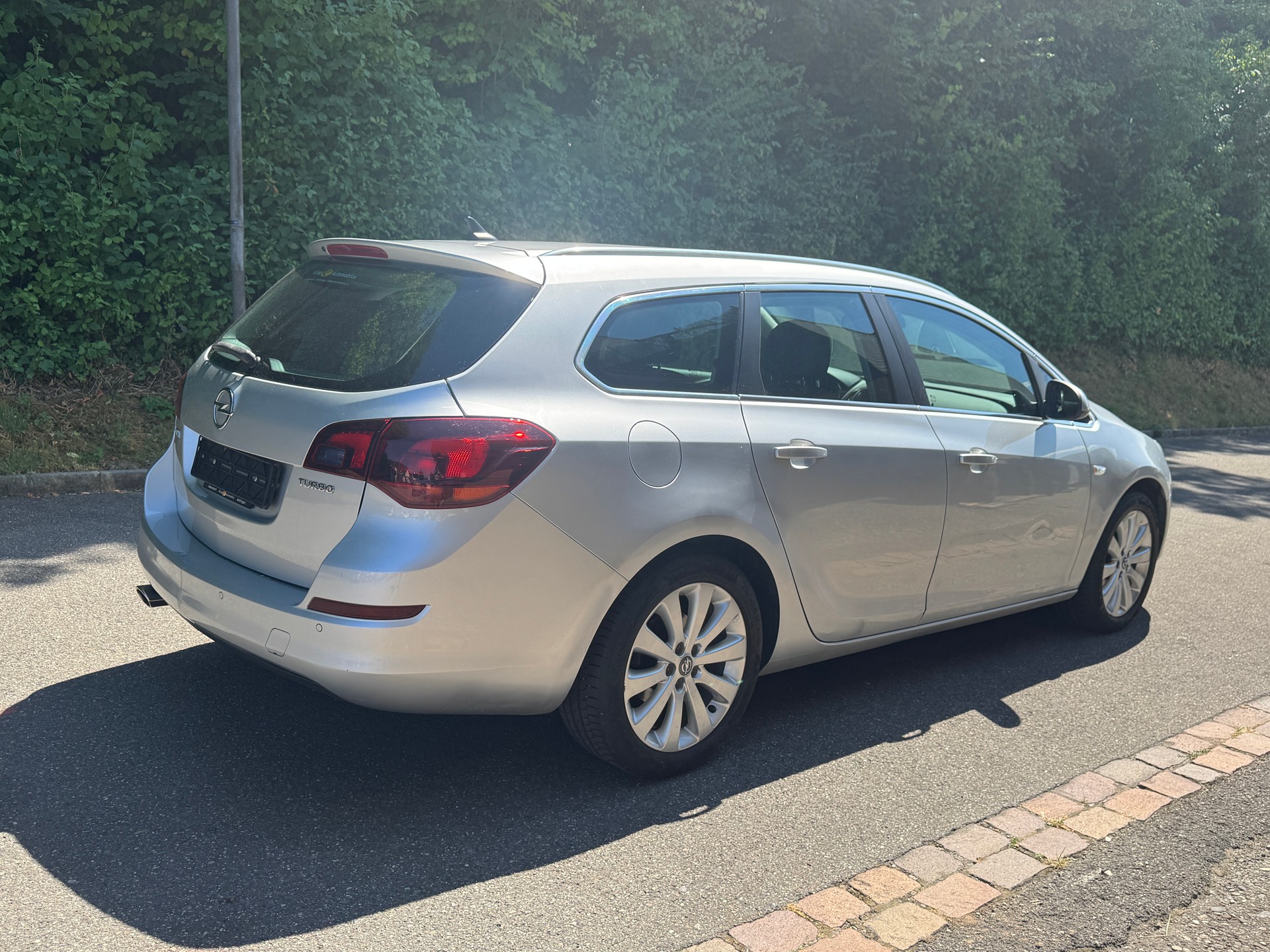 OPEL Astra SportsTourer 1.4i 16V Turbo Automatic-image-4