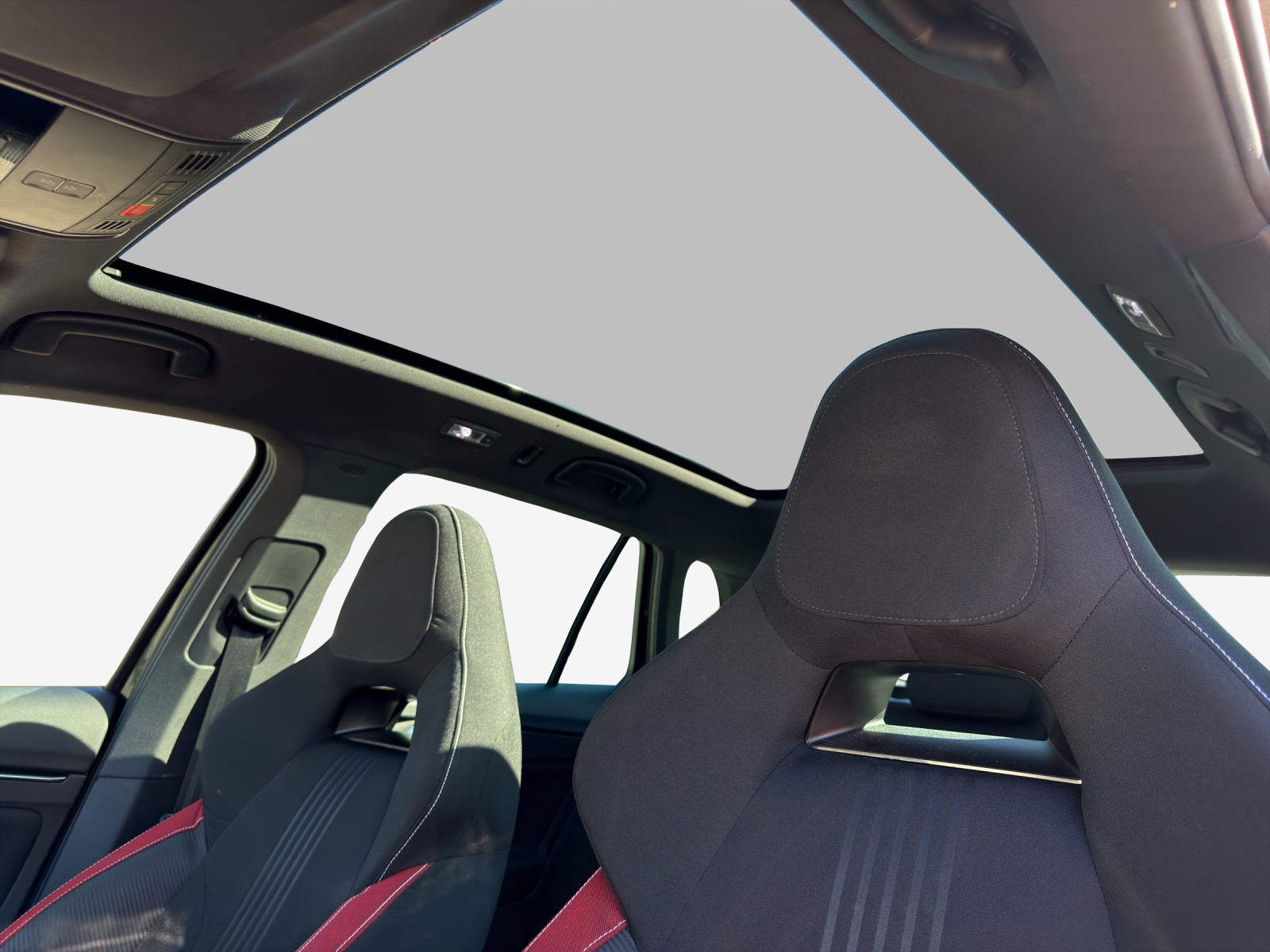 SKODA Kamiq 1.0 TSI Monte Carlo DSG-image-15