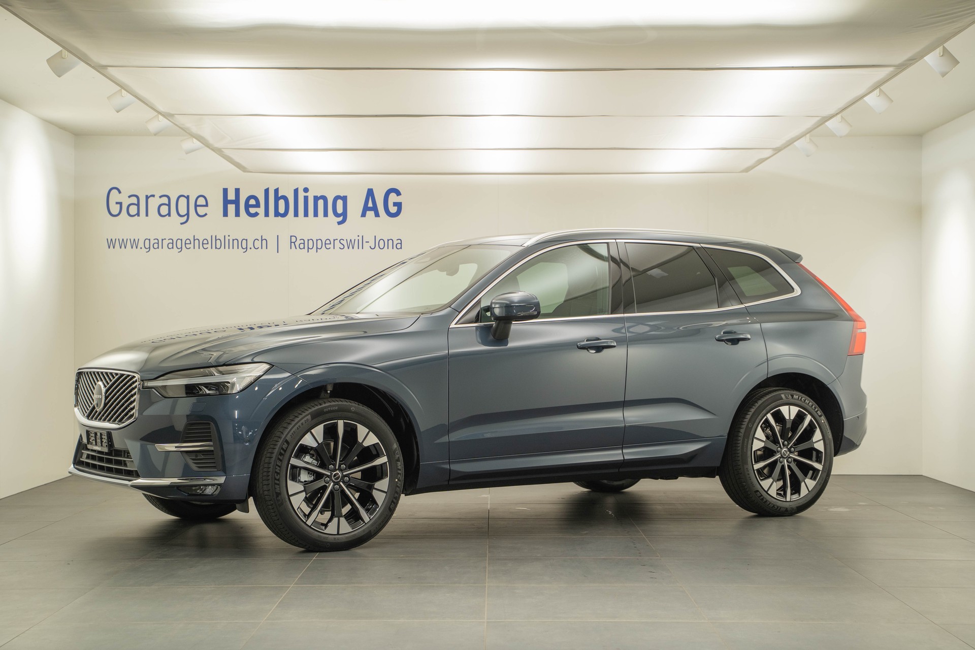 VOLVO XC60 2.0 B5 MH Ultra Bright AWD-image-0