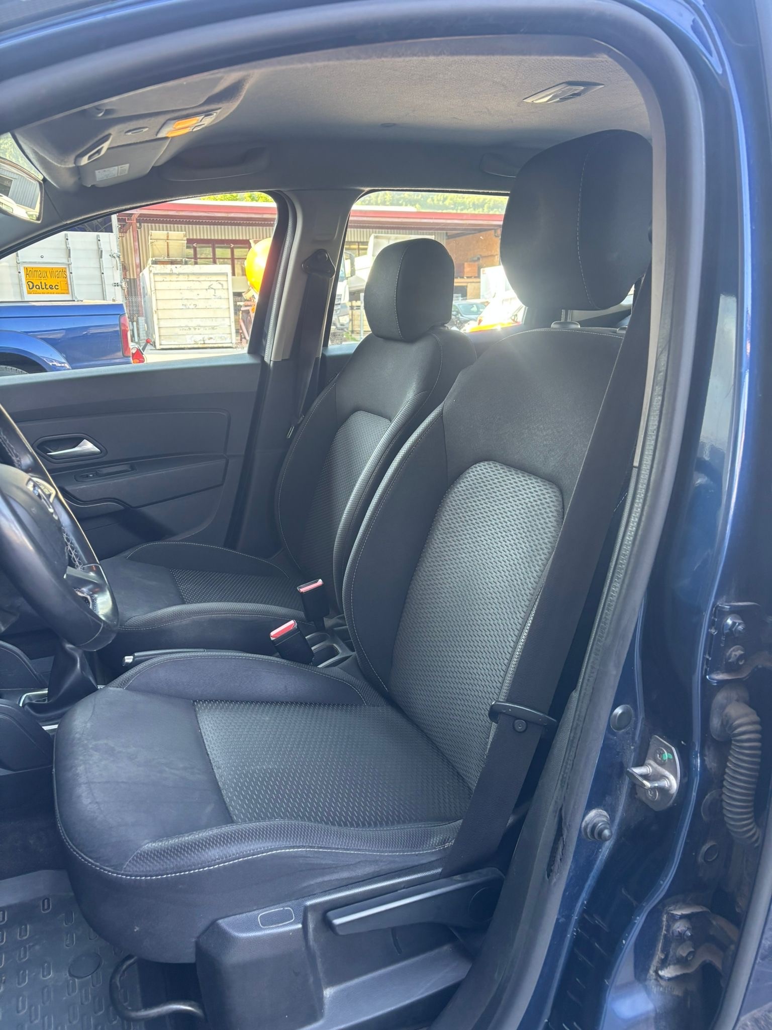 DACIA Duster TCe 125 Prestige 4x4-image-7