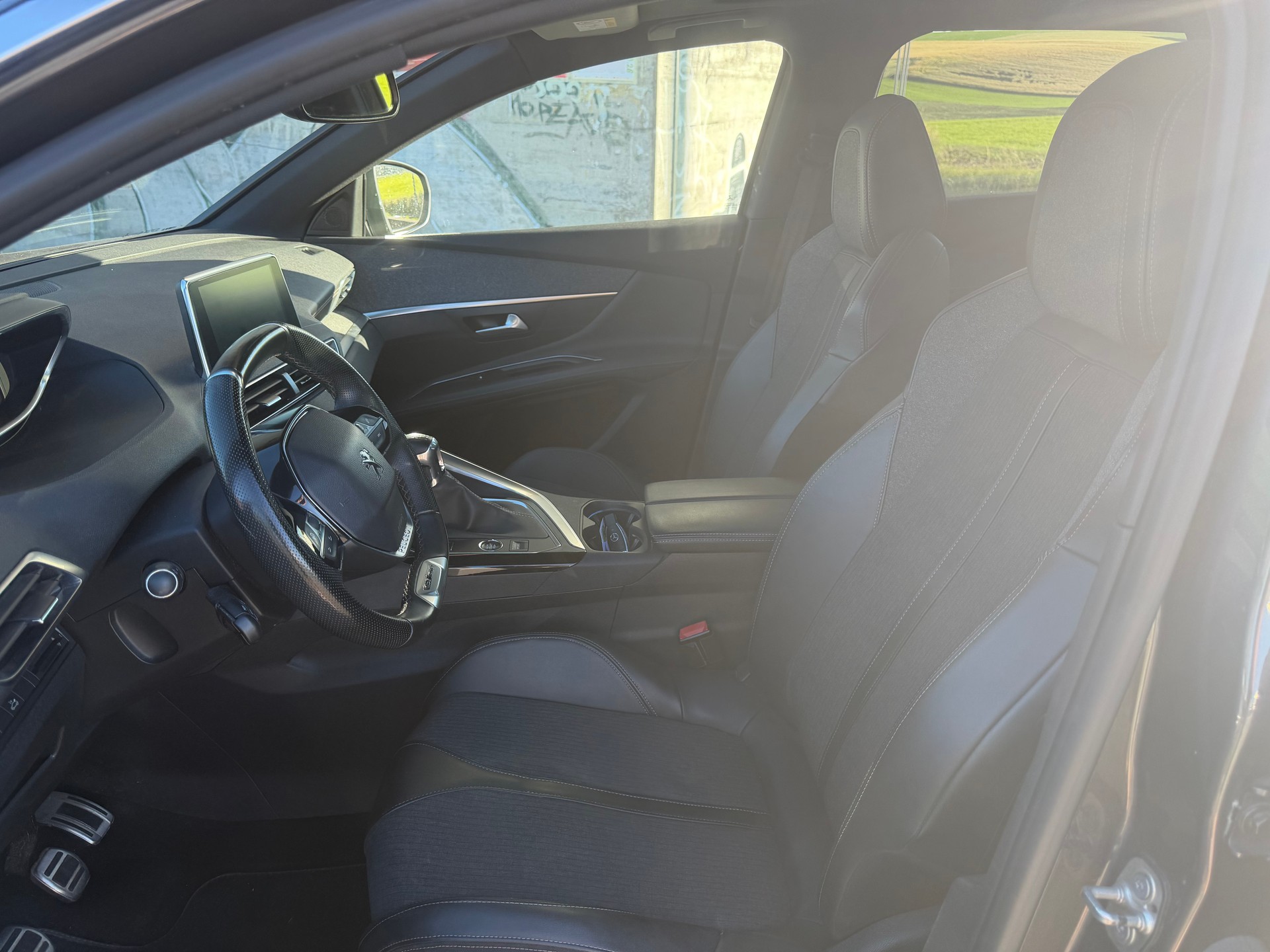 PEUGEOT 1.2 GT line-image-5