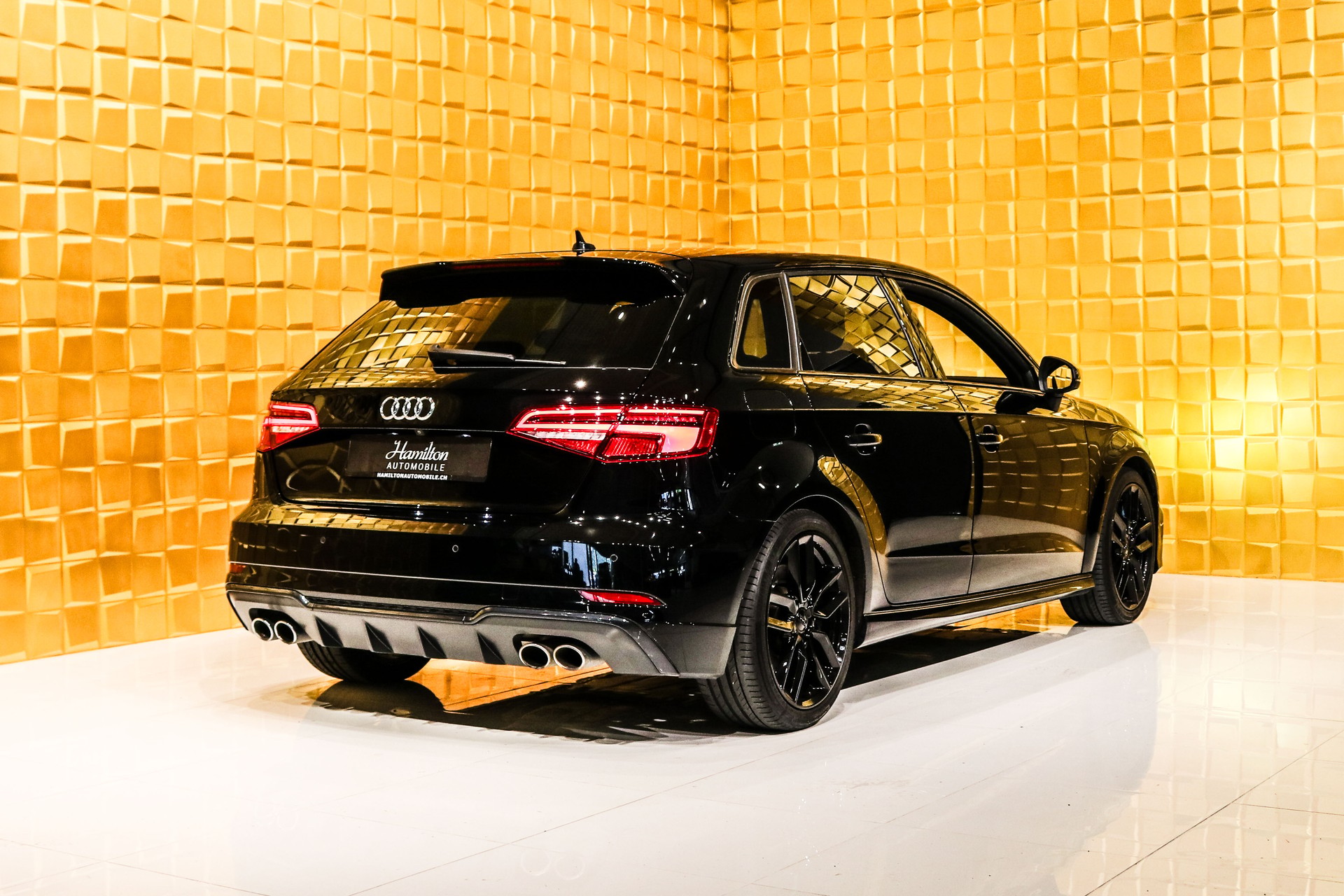 AUDI S3 Sportback 2.0 TFSI quattro S-tronic-image-5