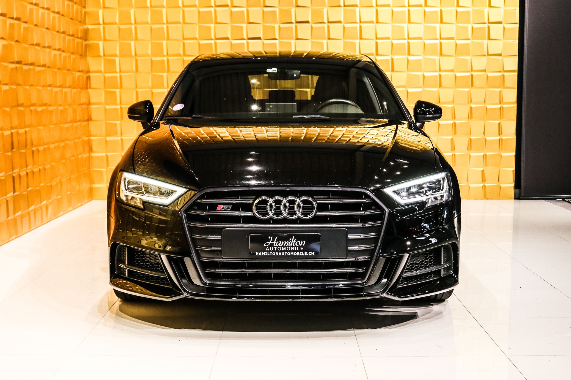 AUDI S3 Sportback 2.0 TFSI quattro S-tronic-image-2