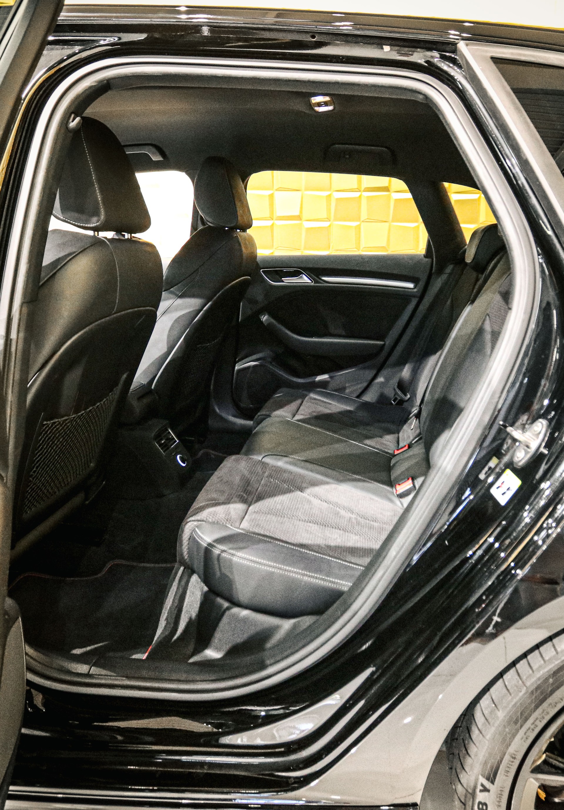 AUDI S3 Sportback 2.0 TFSI quattro S-tronic-image-10