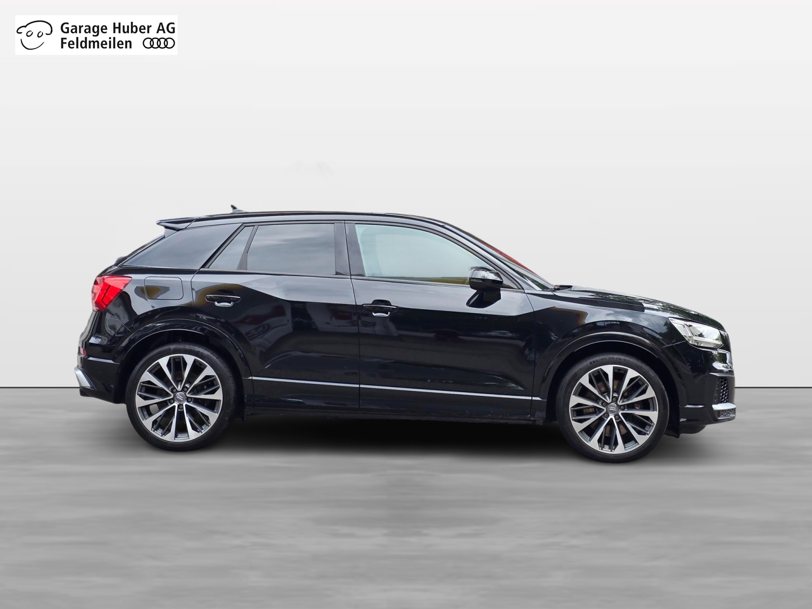 AUDI SQ2 TFSI quattro S-tronic-showroom-element-1
