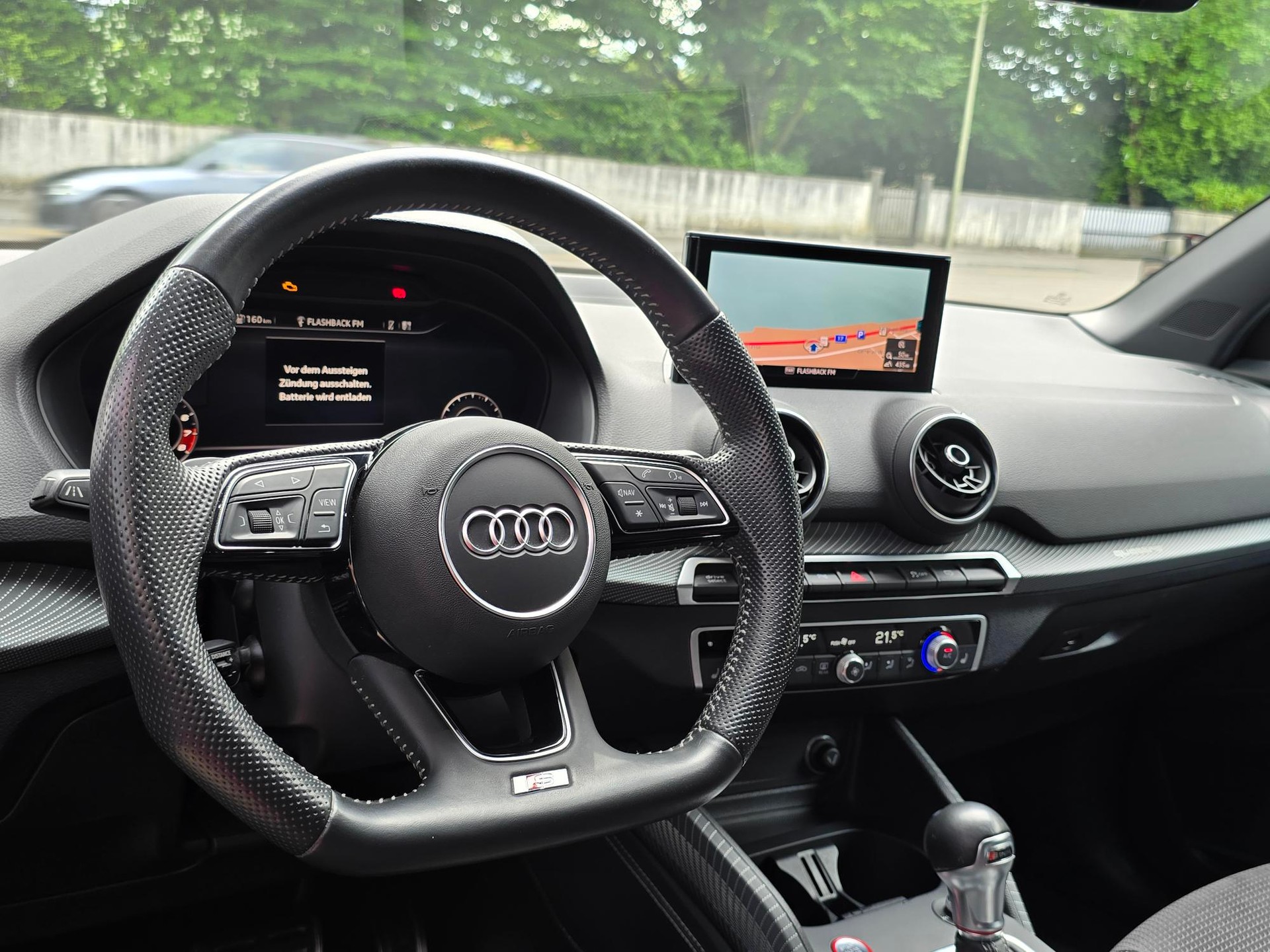 AUDI SQ2 TFSI quattro S-tronic-image-8