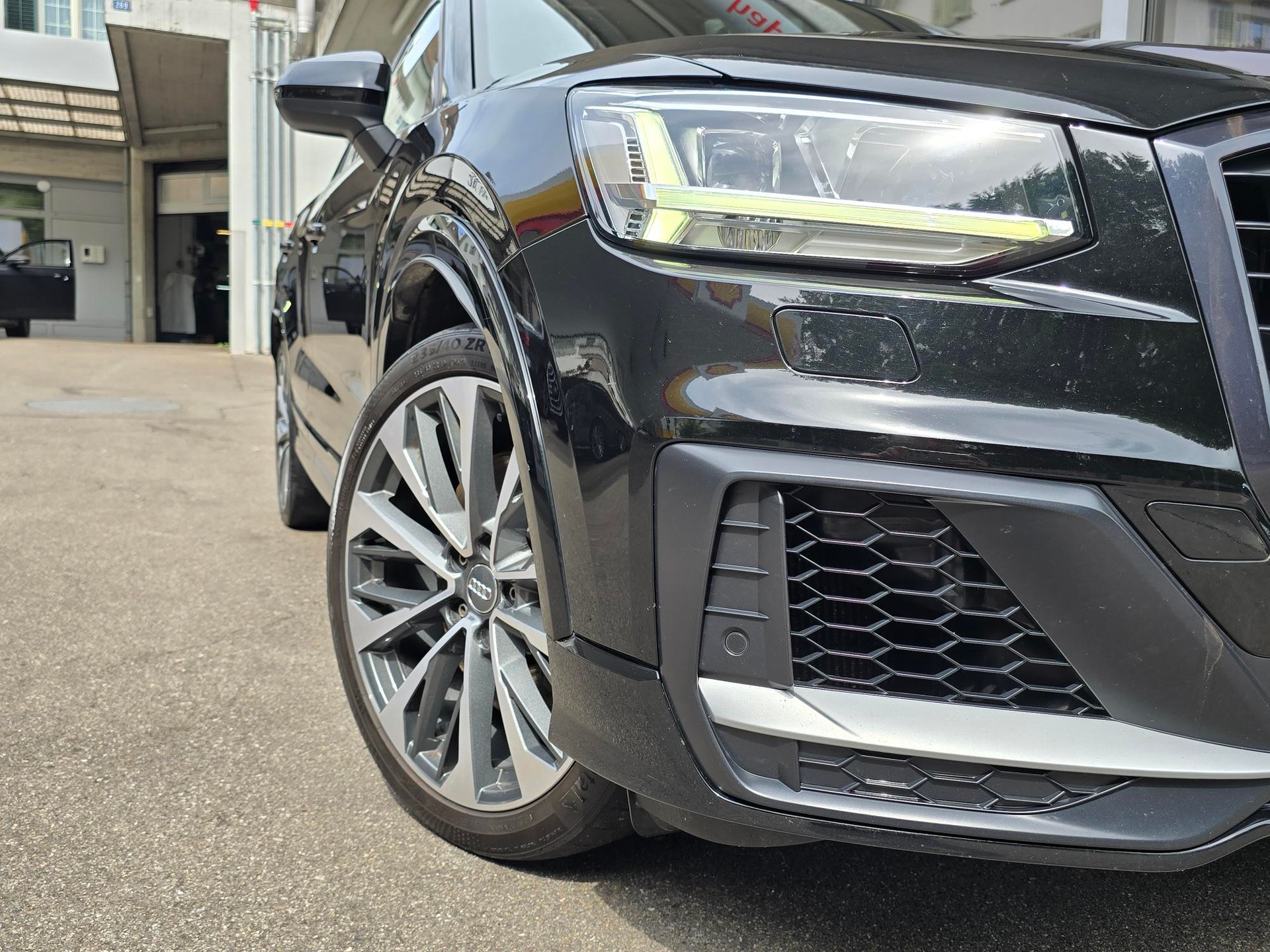 AUDI SQ2 TFSI quattro S-tronic-image-16