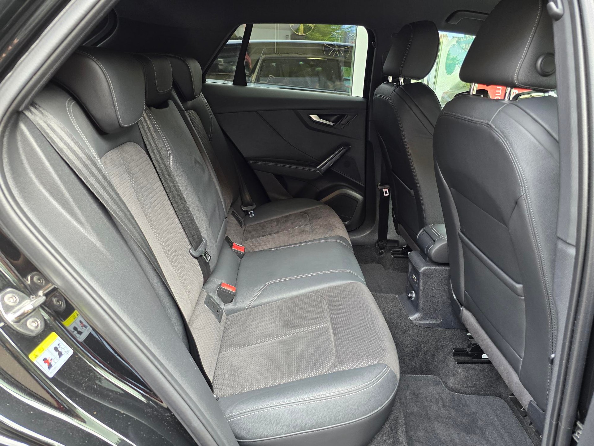 AUDI SQ2 TFSI quattro S-tronic-image-7