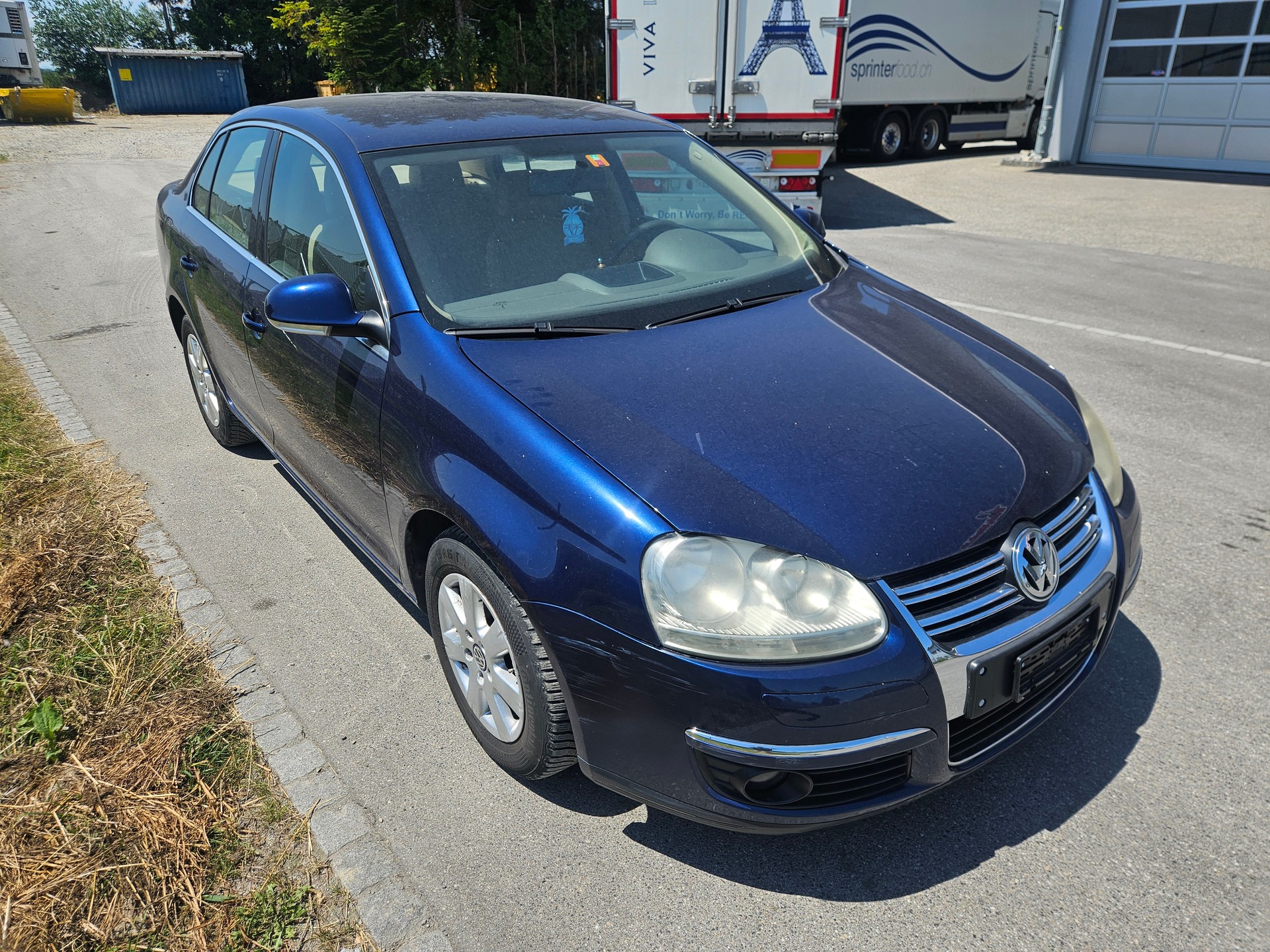 VW Jetta 2.0 FSI Sportline-image-2