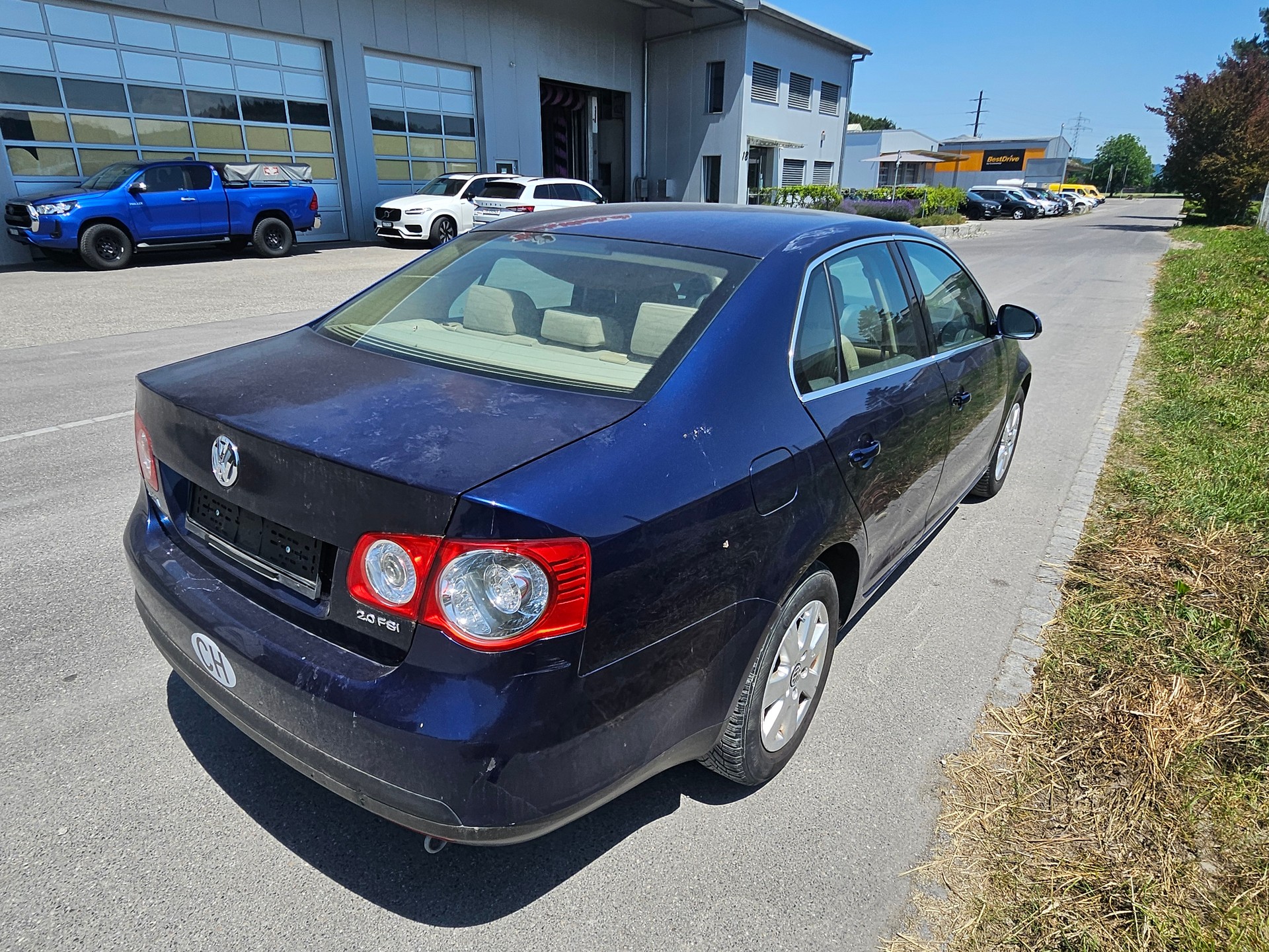 VW Jetta 2.0 FSI Sportline-image-4