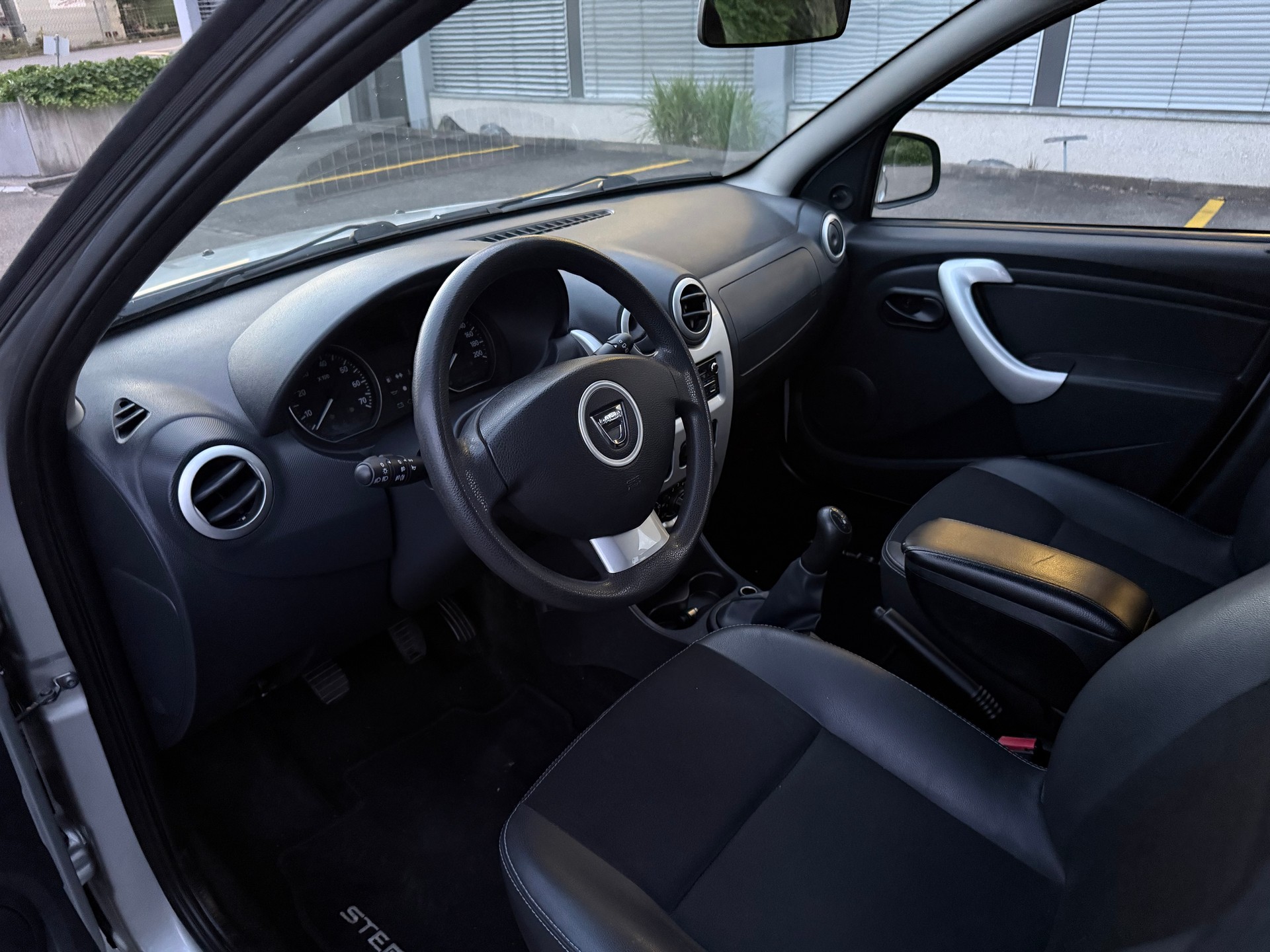 DACIA Sandero 1.6 Stepway-image-6