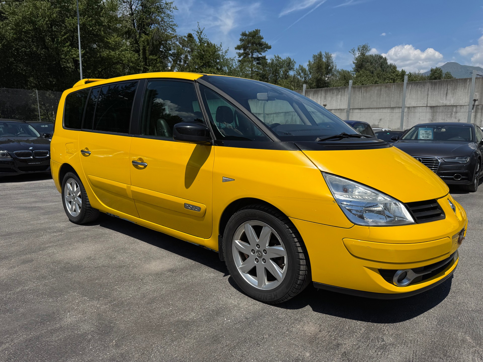 RENAULT Grand Espace 2.0 dCi Dynamique-image-1