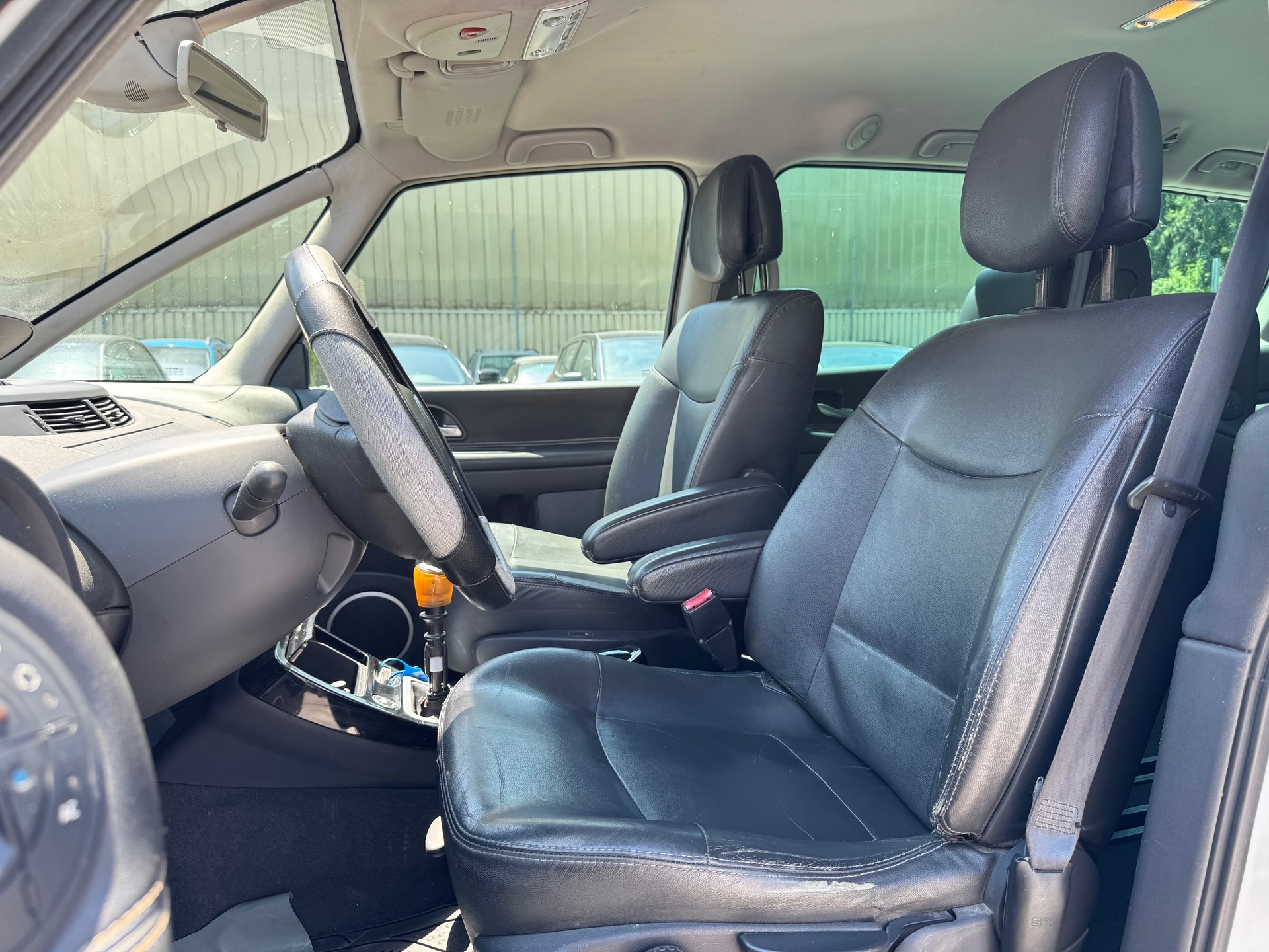 RENAULT Grand Espace 2.0 dCi Dynamique-image-9