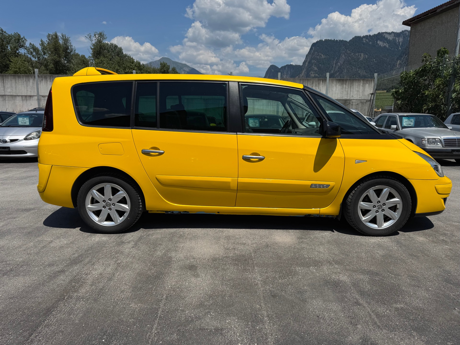 RENAULT Grand Espace 2.0 dCi Dynamique-image-2
