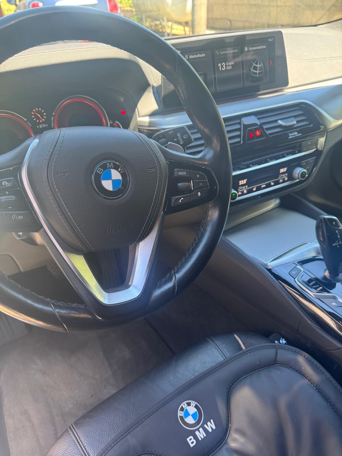 BMW 520d xDrive-image-4