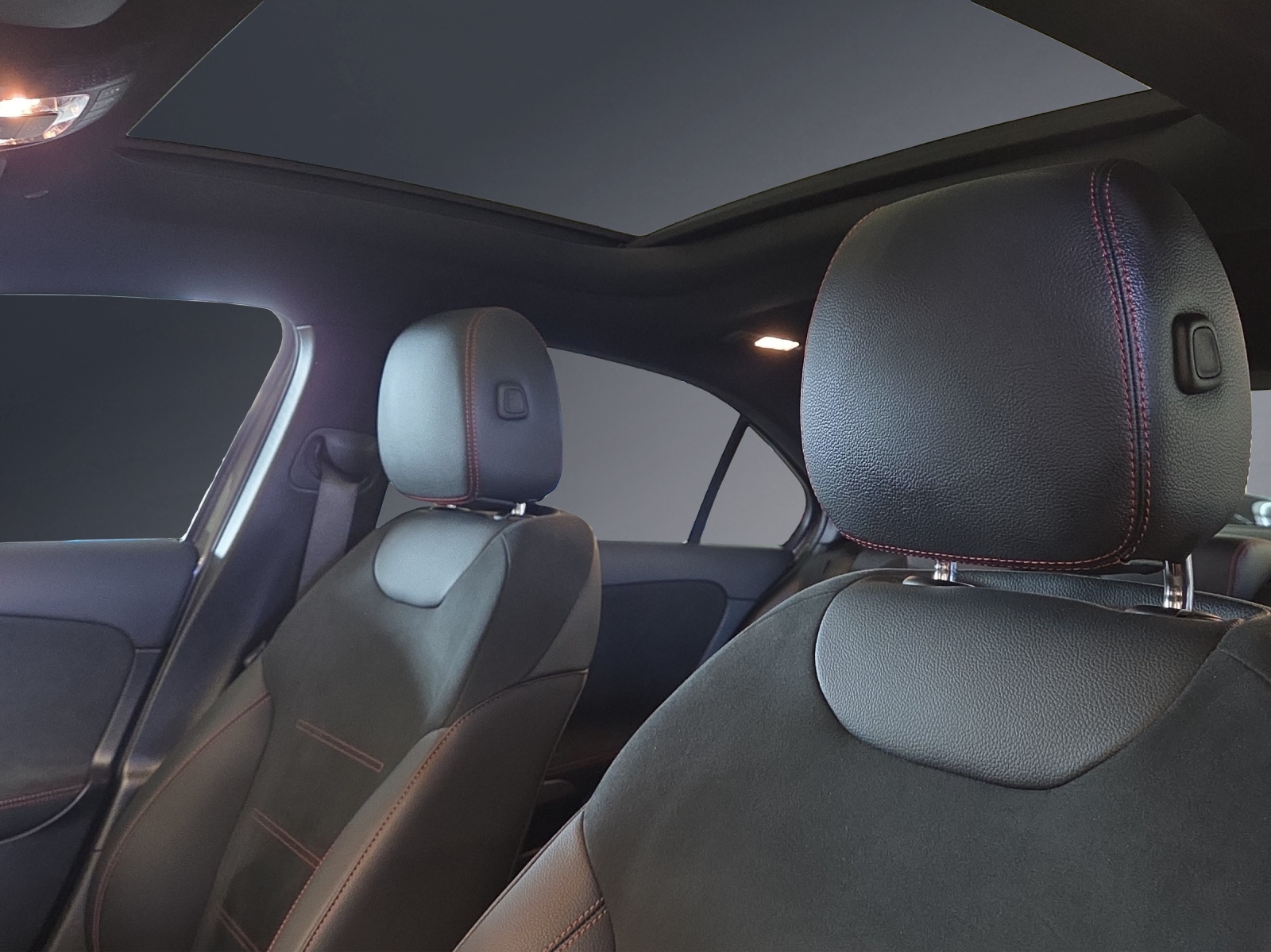 MERCEDES-BENZ A 180-image-7