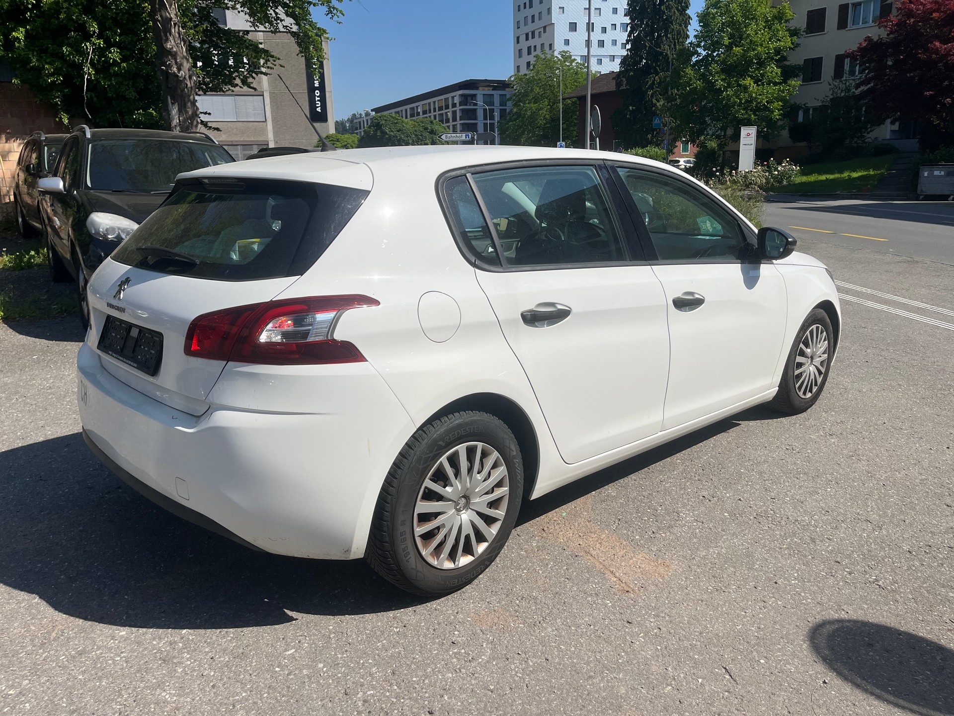 PEUGEOT 308 1.2 THP Style-image-4