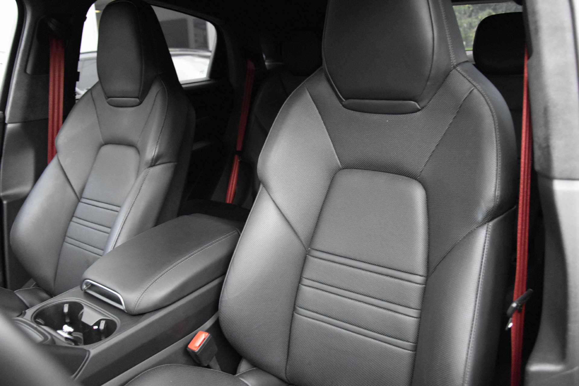PORSCHE Cayenne Turbo GT-image-9