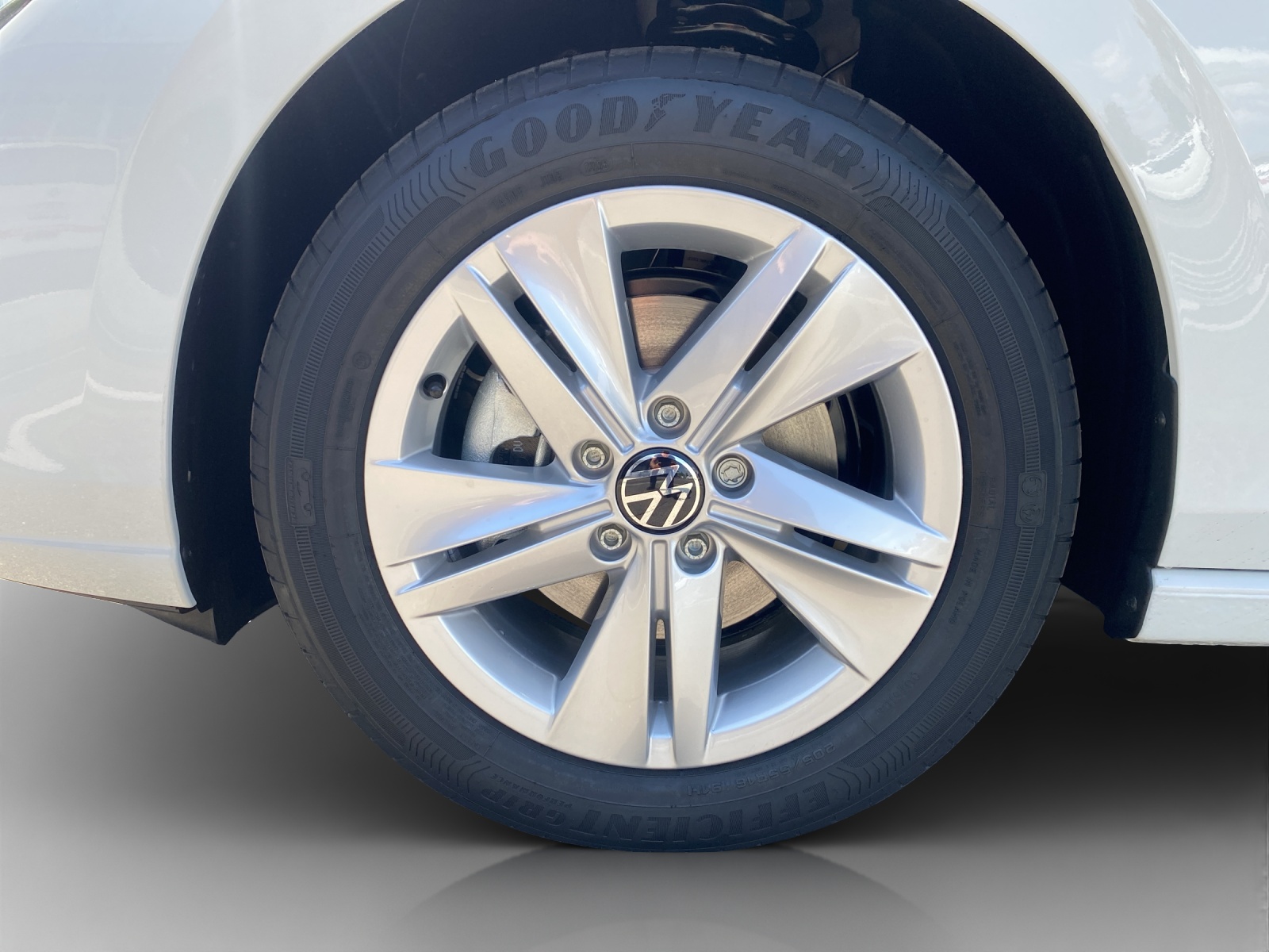 VW Golf 1.5 e TSI mHEV Value DSG-image-15