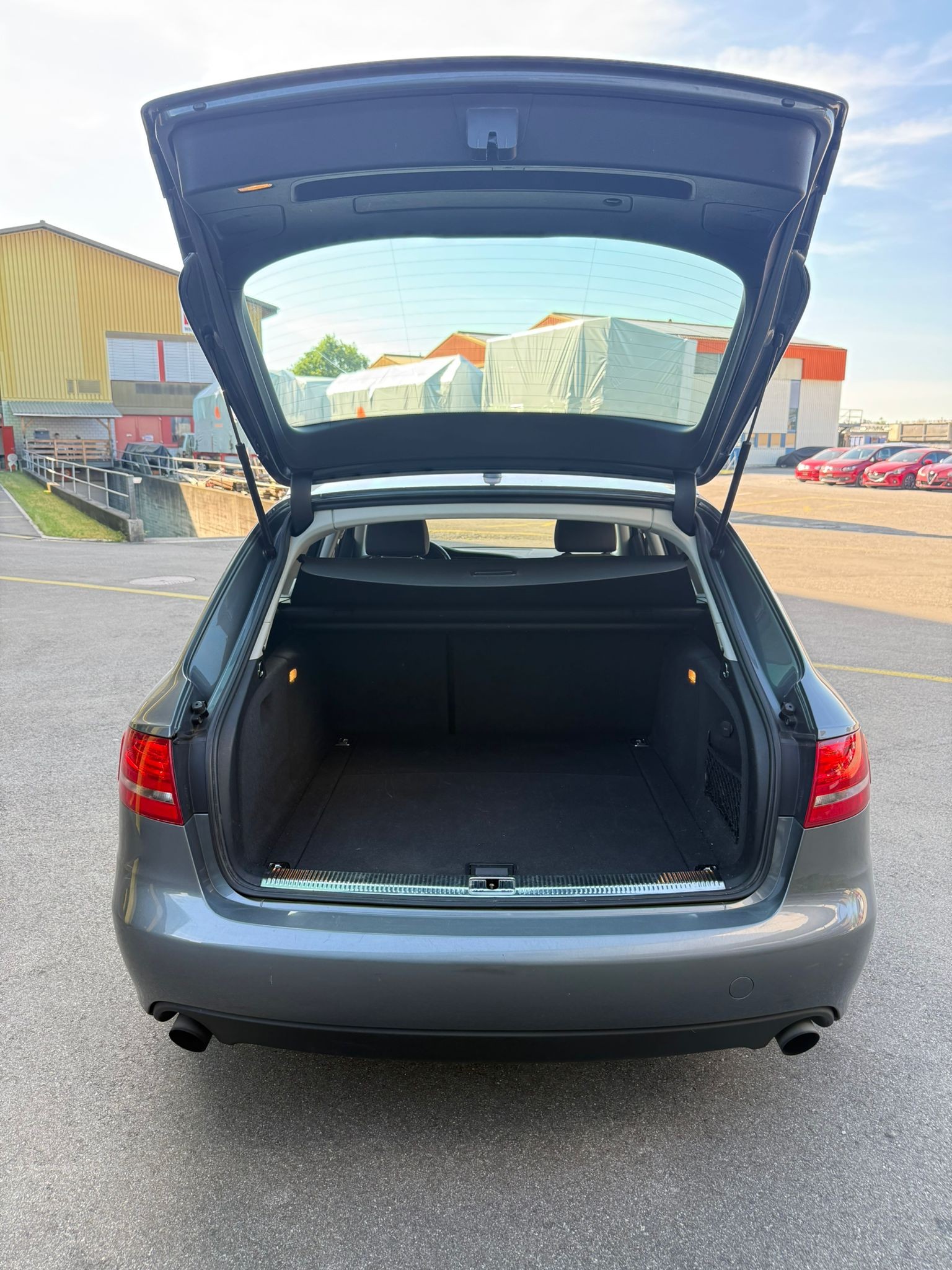 AUDI A4 Avant 2.0 TFSI-image-14