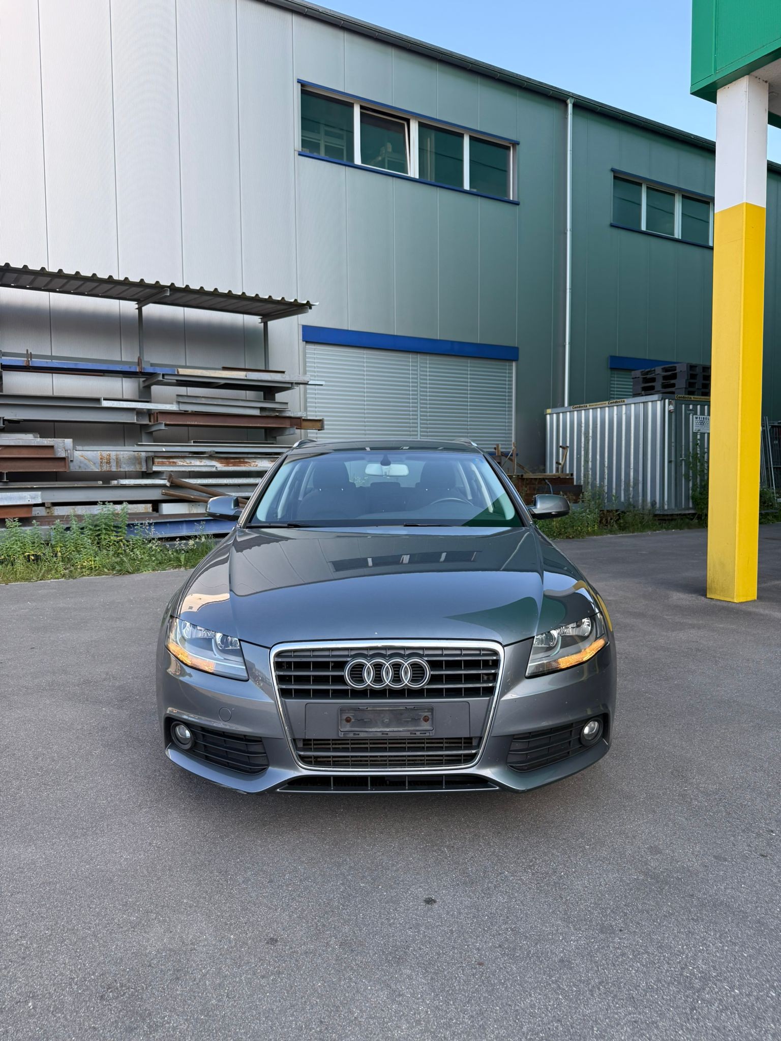 AUDI A4 Avant 2.0 TFSI-image-1