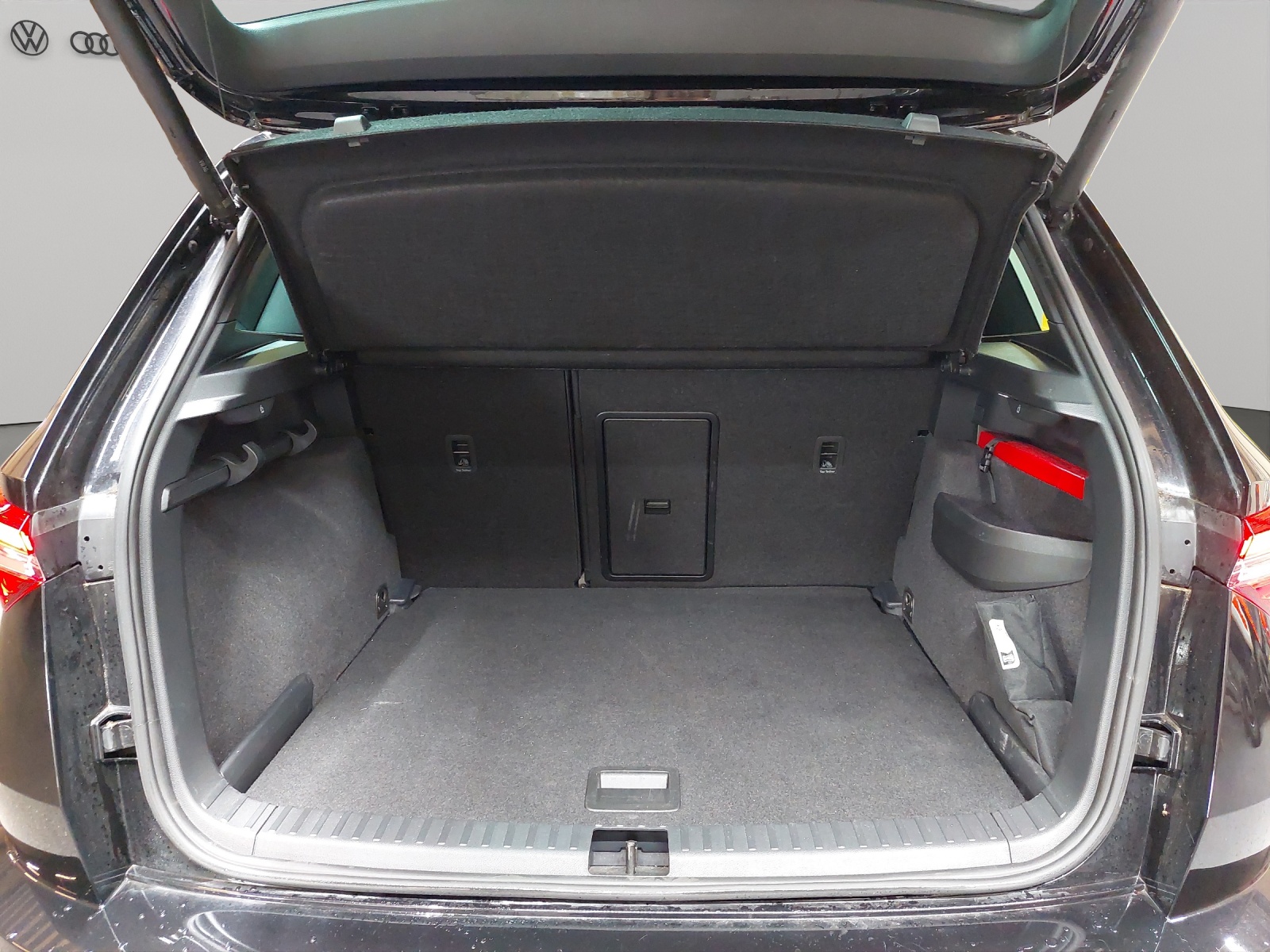 SKODA Karoq 2.0 TSI SportLine 4x4 DSG-image-10