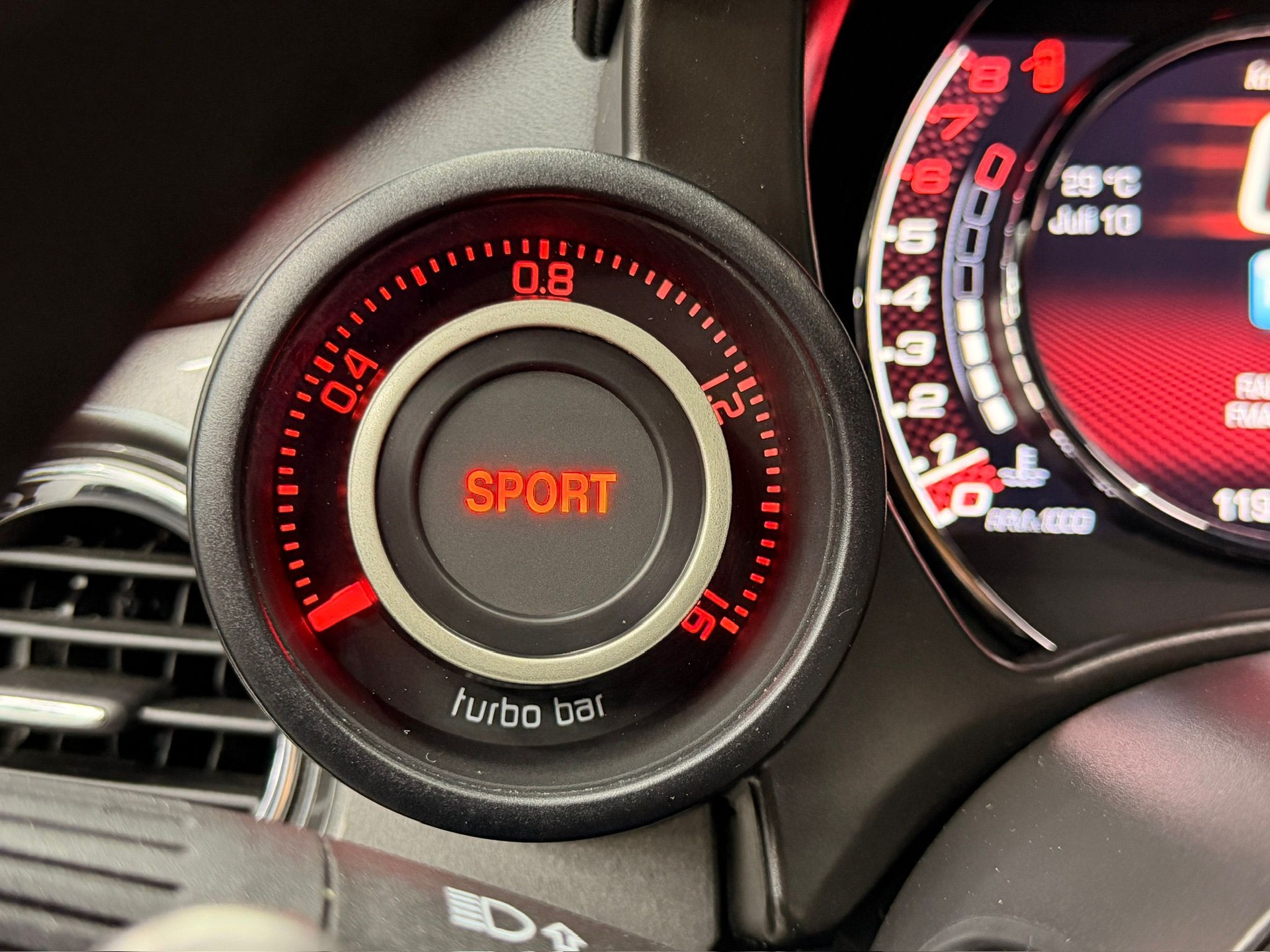 FIAT 595 1.4 16V Turbo Abarth Turismo Dualogic-image-15