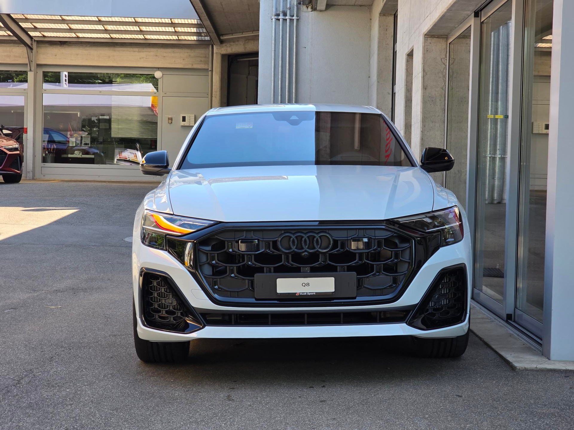 AUDI Q8 TFSI quattro 250 kW tiptronic-image-3
